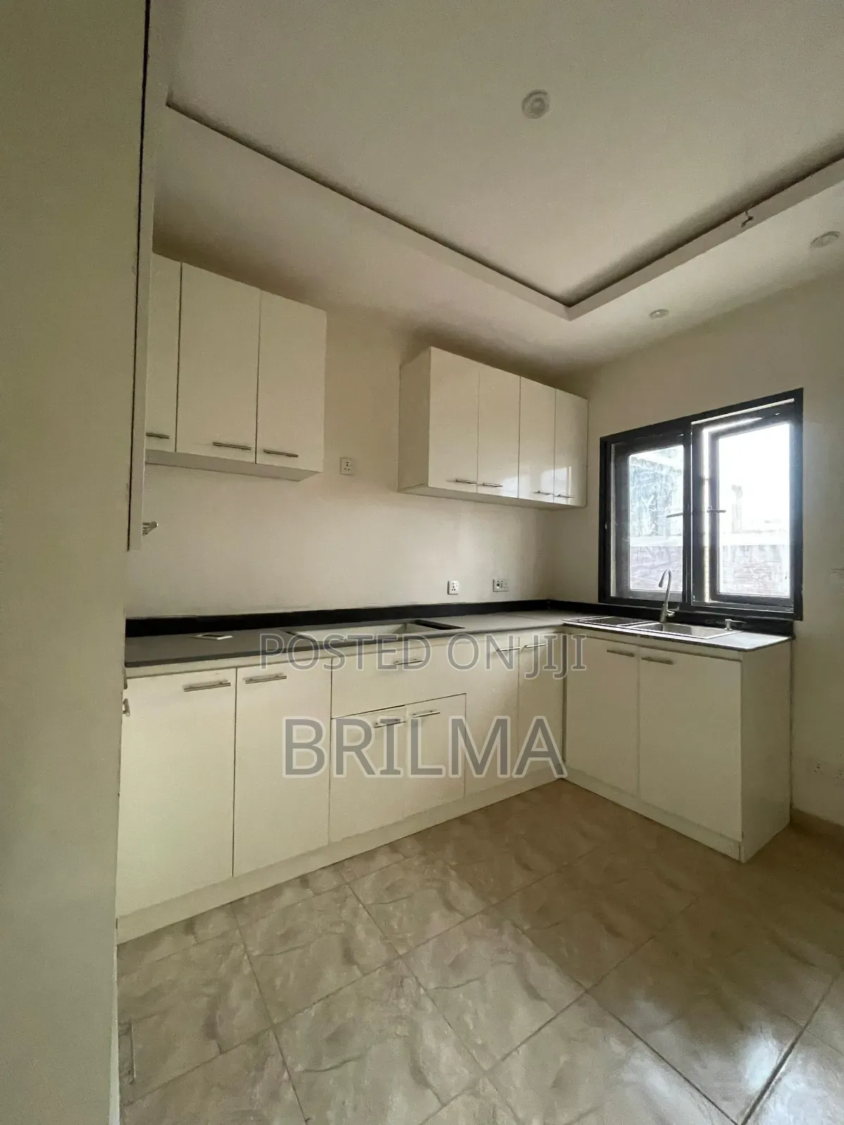 4bdrm Duplex in Jahi for sale