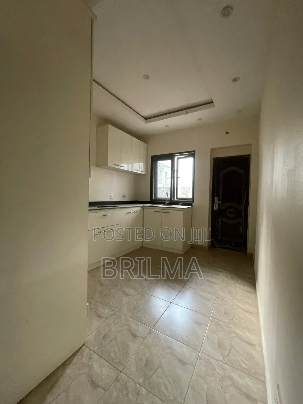4bdrm Duplex in Jahi for sale