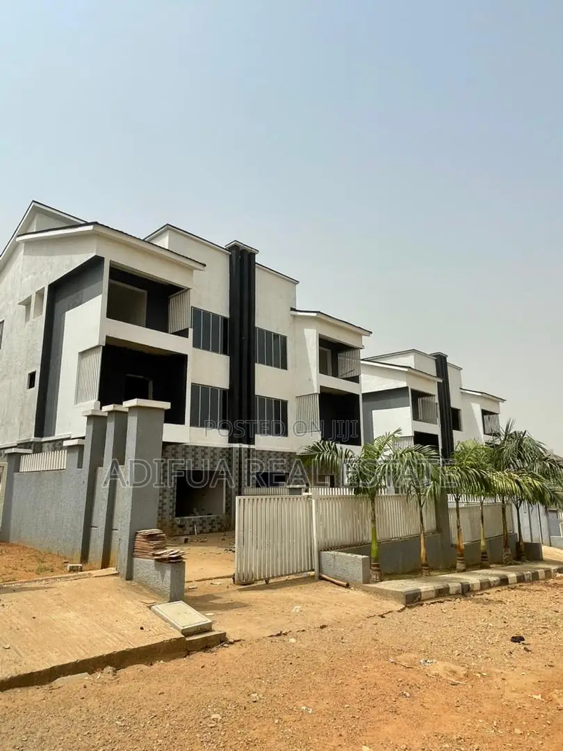 5-Bedroom Semi Detached Duplex + B.Q