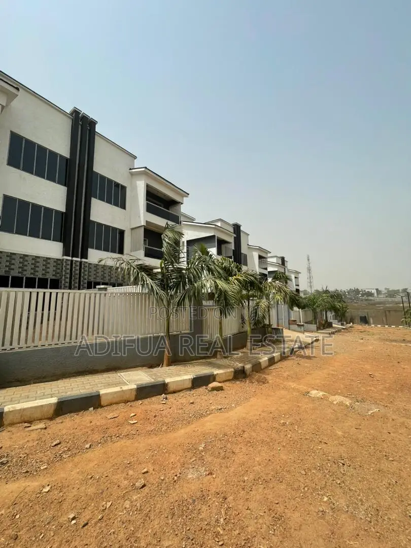 5-Bedroom Semi Detached Duplex + B.Q