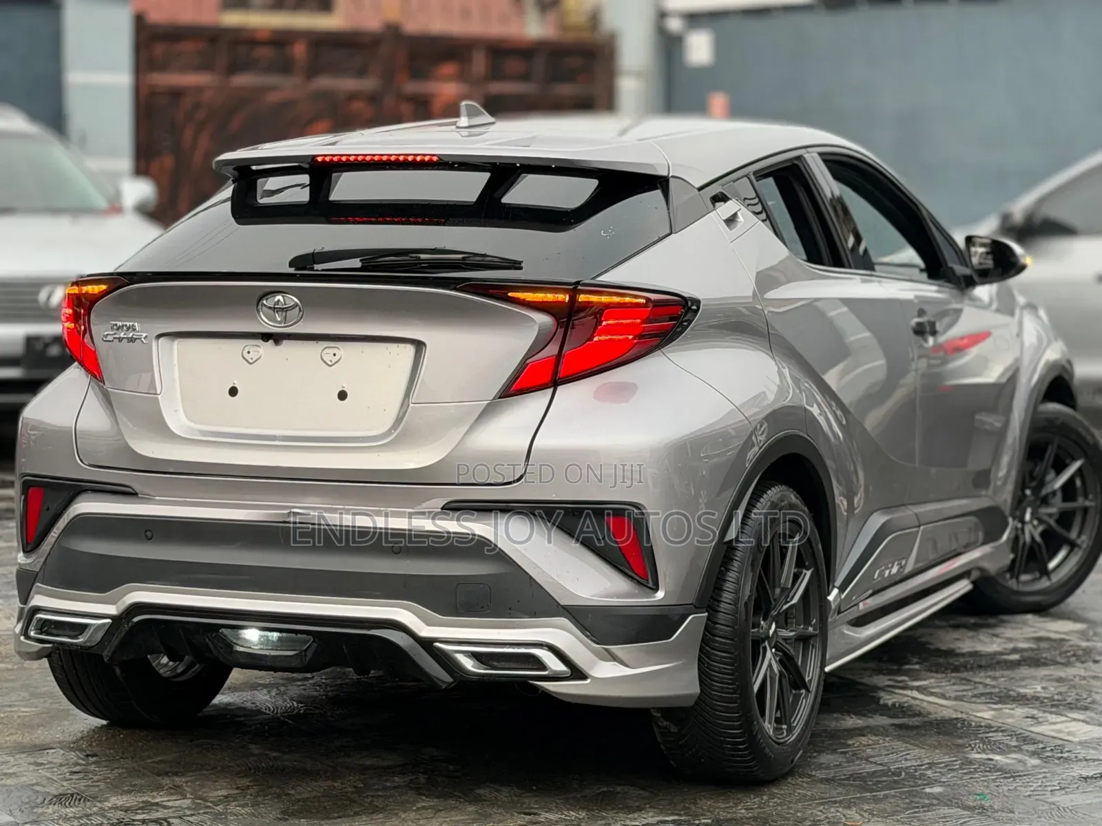 Toyota C-HR Nightshade 2022 Gray
