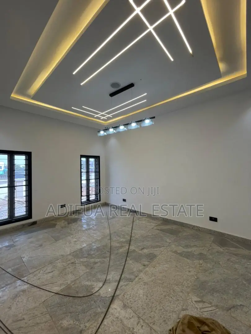 Smart 5-Bedroom Fully Detached + 2b.Q
