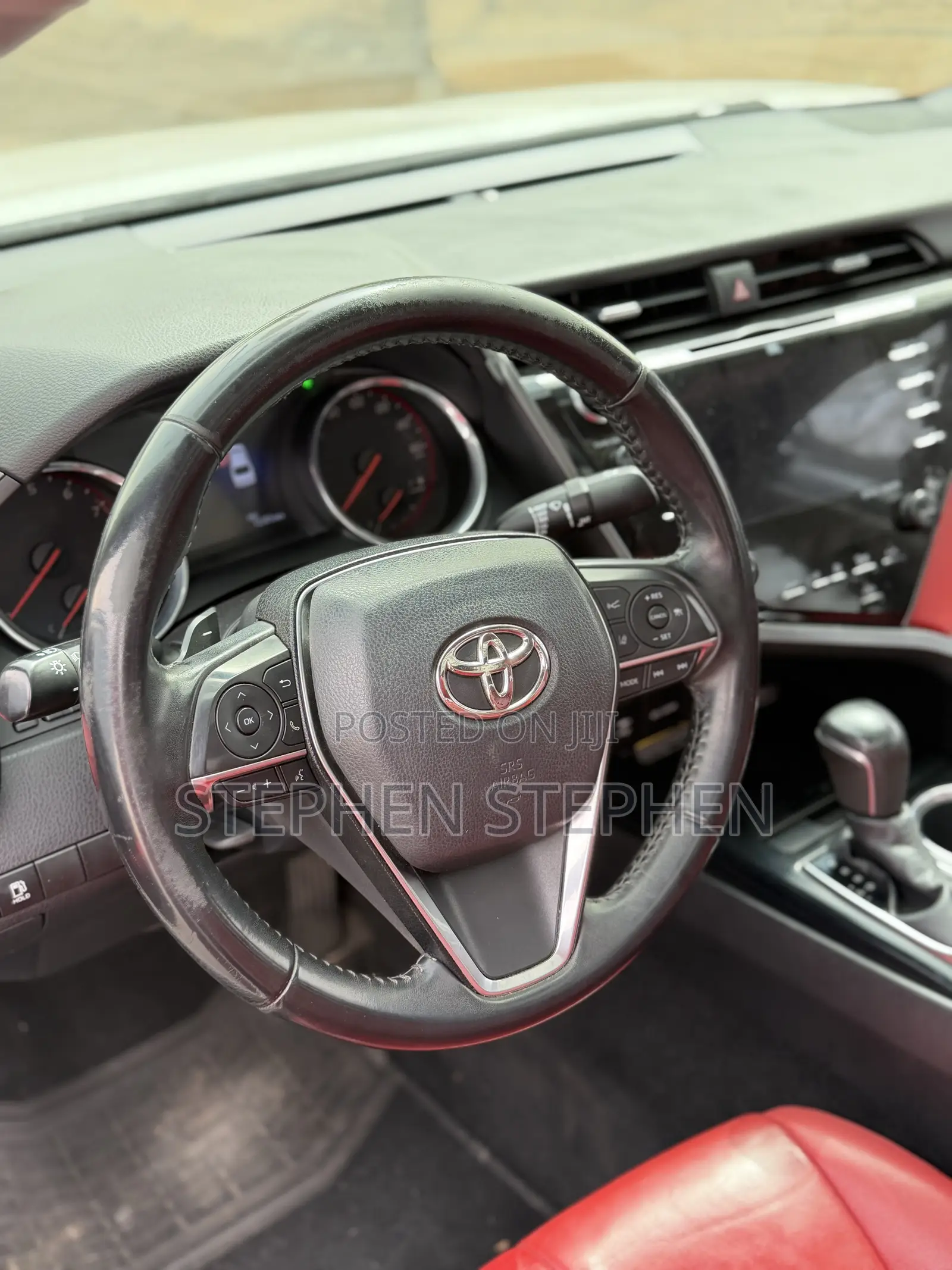 Toyota Camry XSE (2.5L 4cyl 8A) 2019 White
