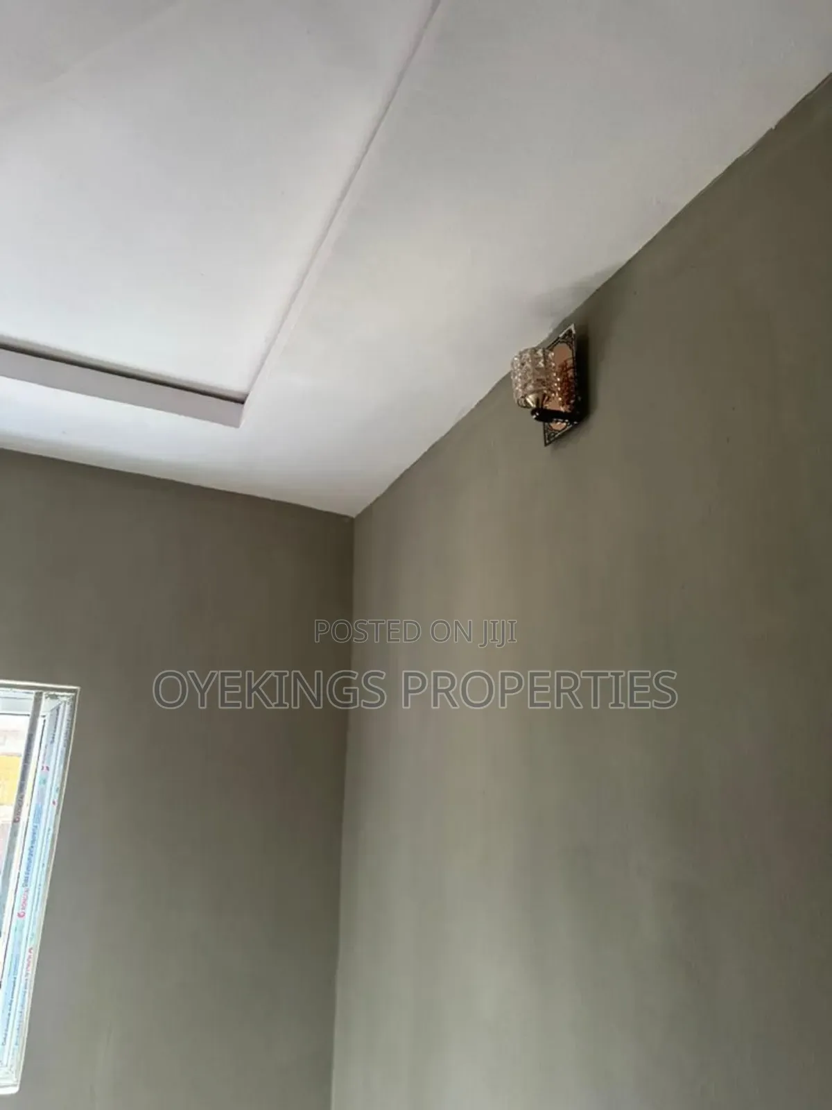 3bdrm Block of Flats in Agara, Akala Express for sale