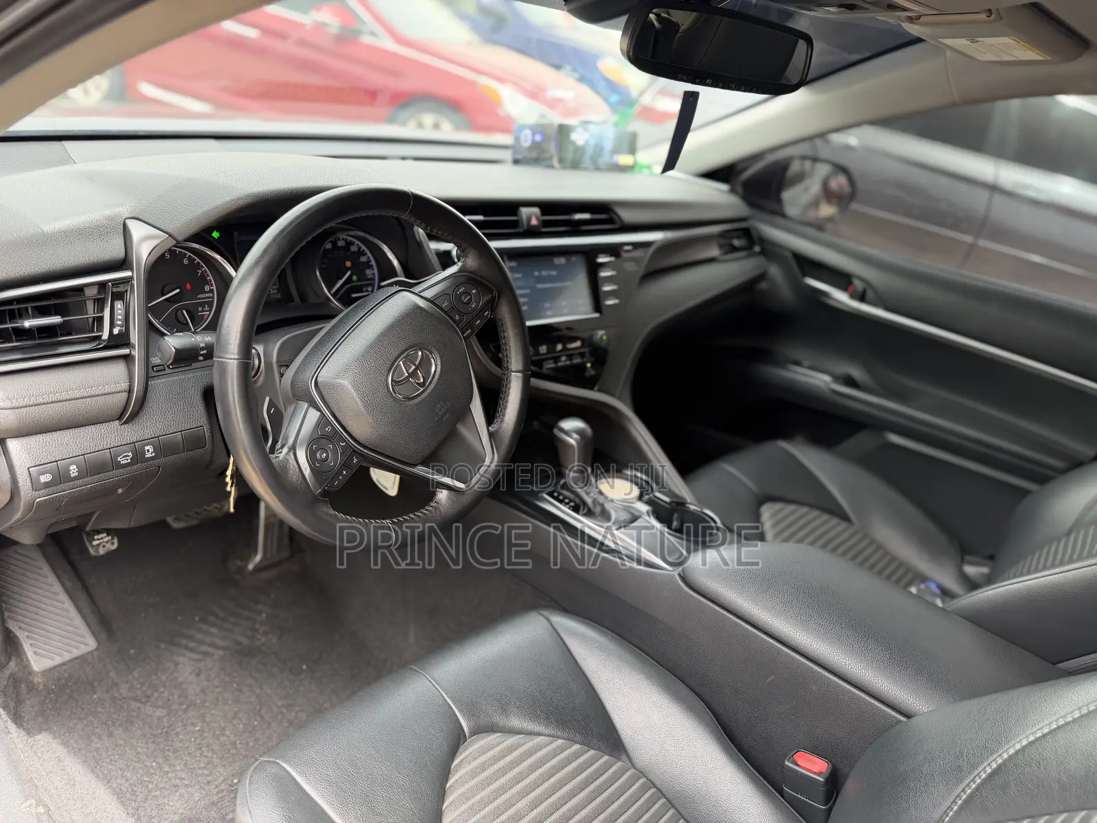Toyota Camry SE FWD 2020 Gray