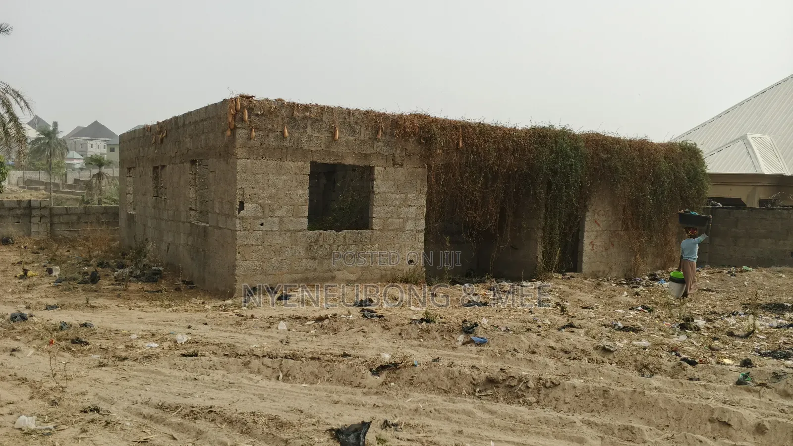3bdrm Bungalow in Phase 4 / Jikwoyi for sale