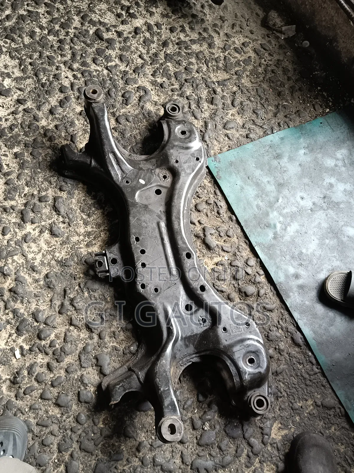 Front Engine Beam Toyota Avensis Verso
