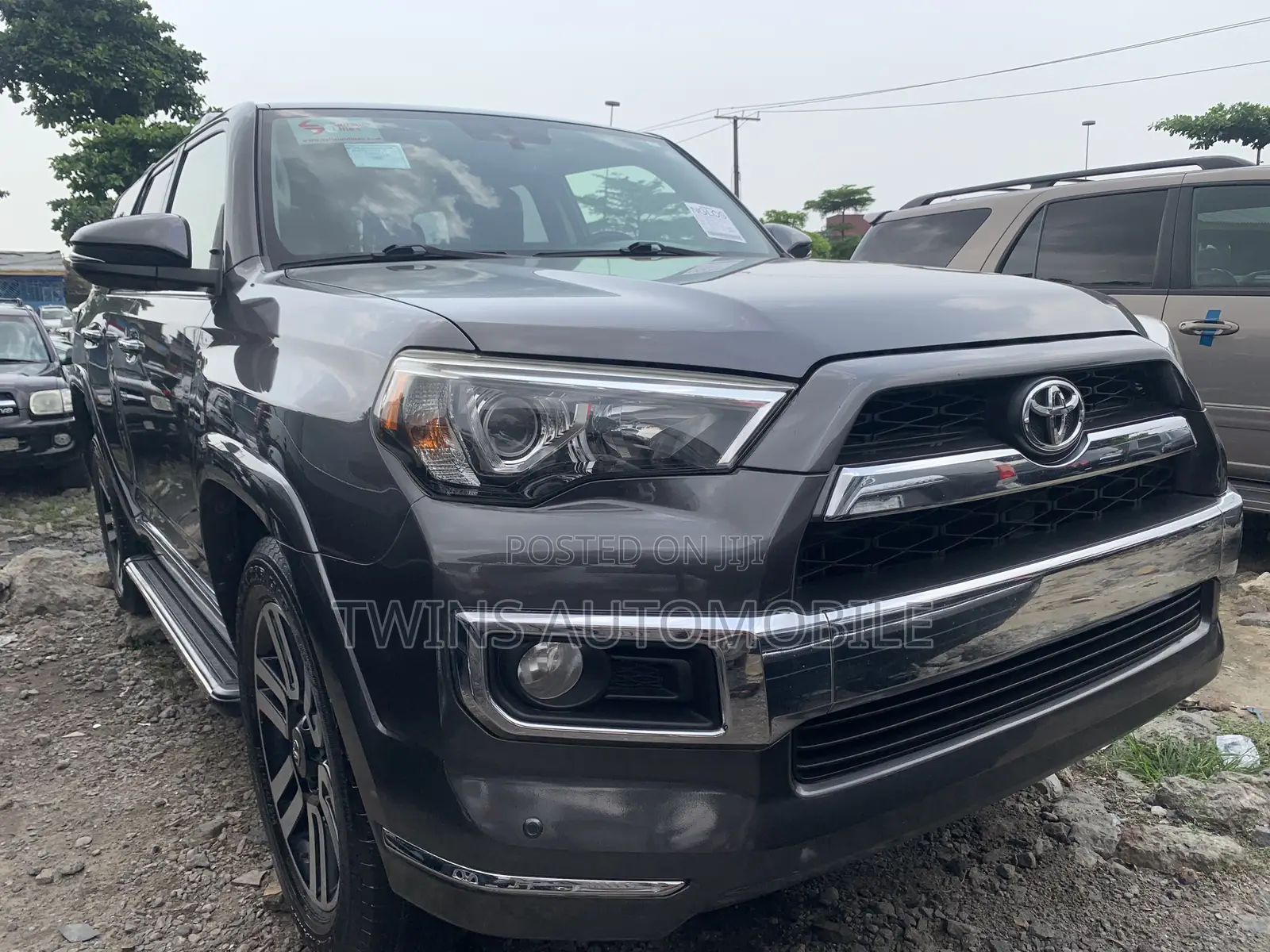 Toyota 4-Runner Limited 4dr SUV 4WD (4.0L 6cyl 5A) 2015 Gray