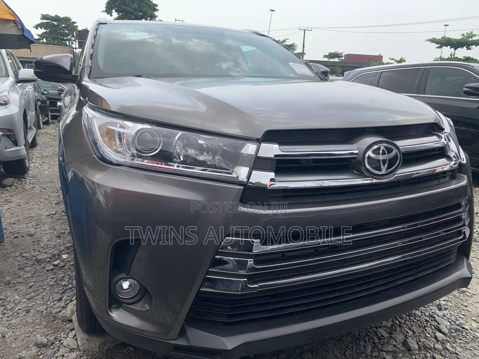 Toyota Highlander Limited 4dr SUV AWD (3.5L 6cyl 6A) 2015 Gray