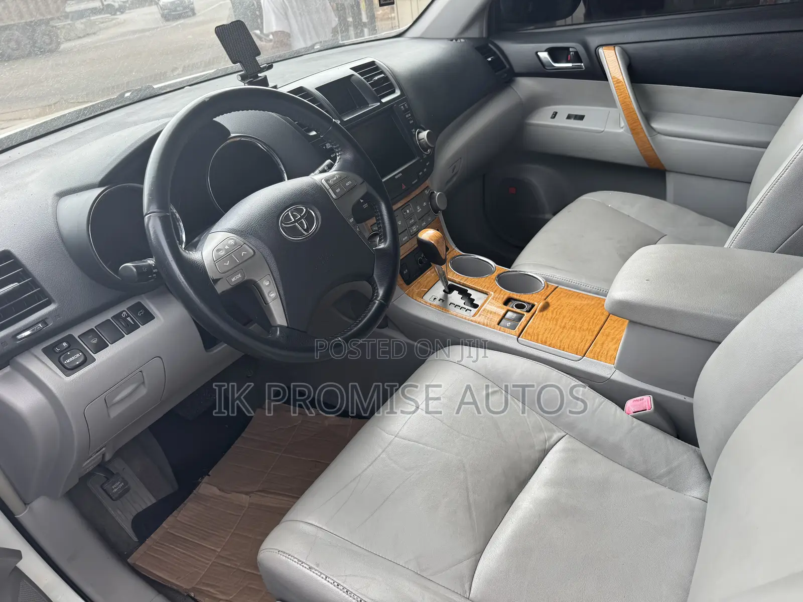 Toyota Highlander Hybrid Limited 2009 White