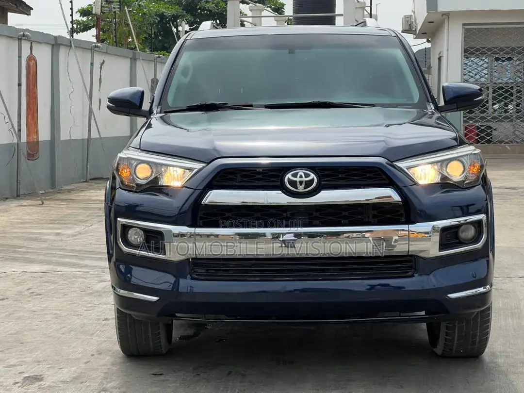 Toyota 4-Runner Limited 4x4 2018 Blue