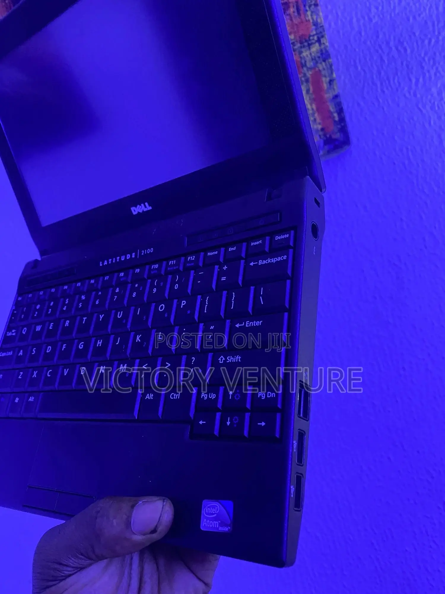 Laptop Dell Latitude 2100 2GB Intel Atom HDD 160GB