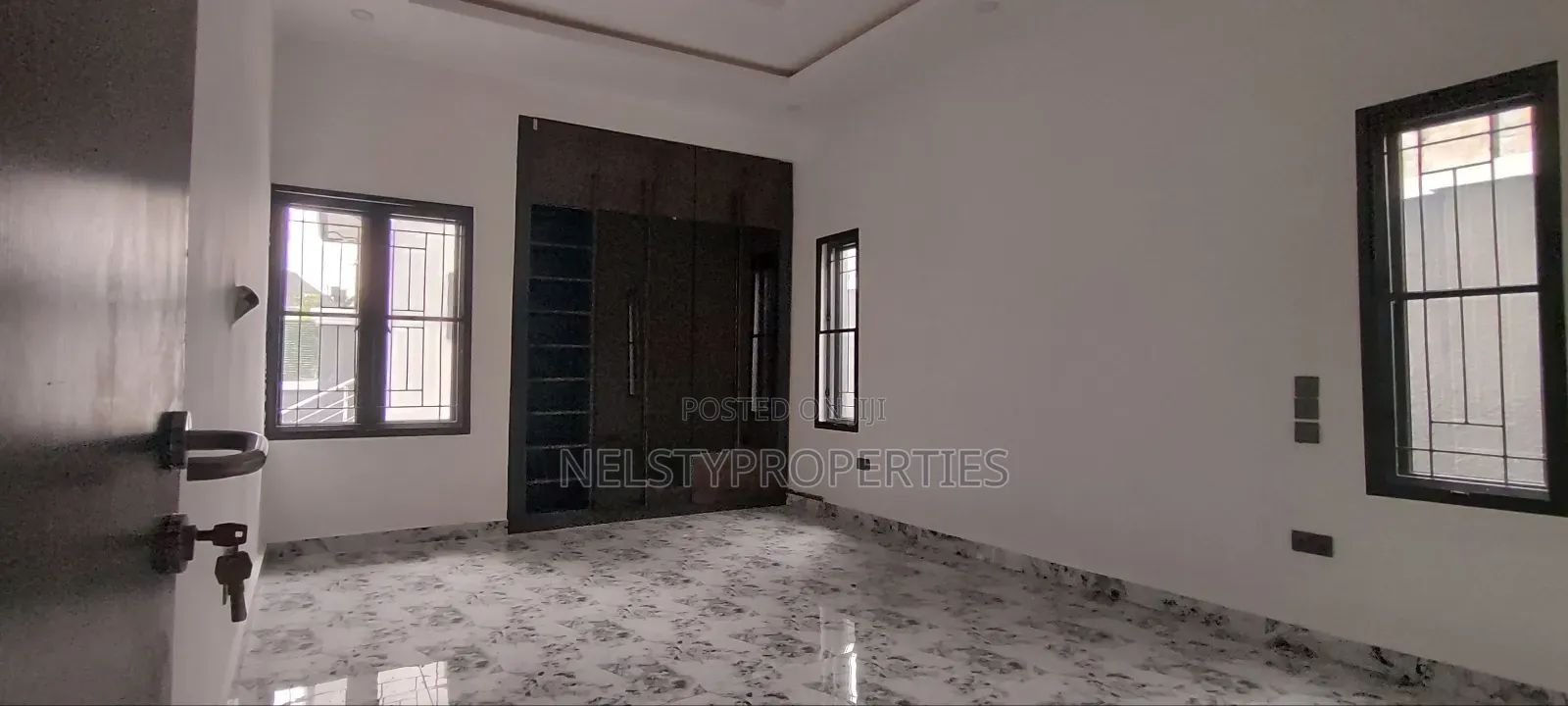 3bdrm Bungalow in Efab Queen'S, Gwarinpa for sale
