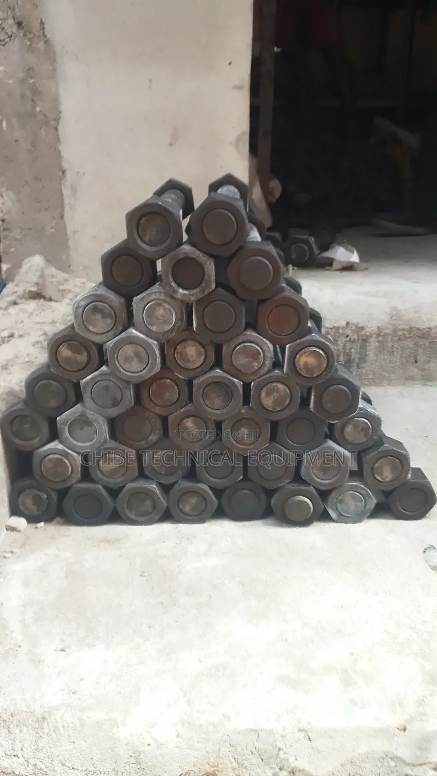 1.1/4 X 230 Stud Bolt and Nut