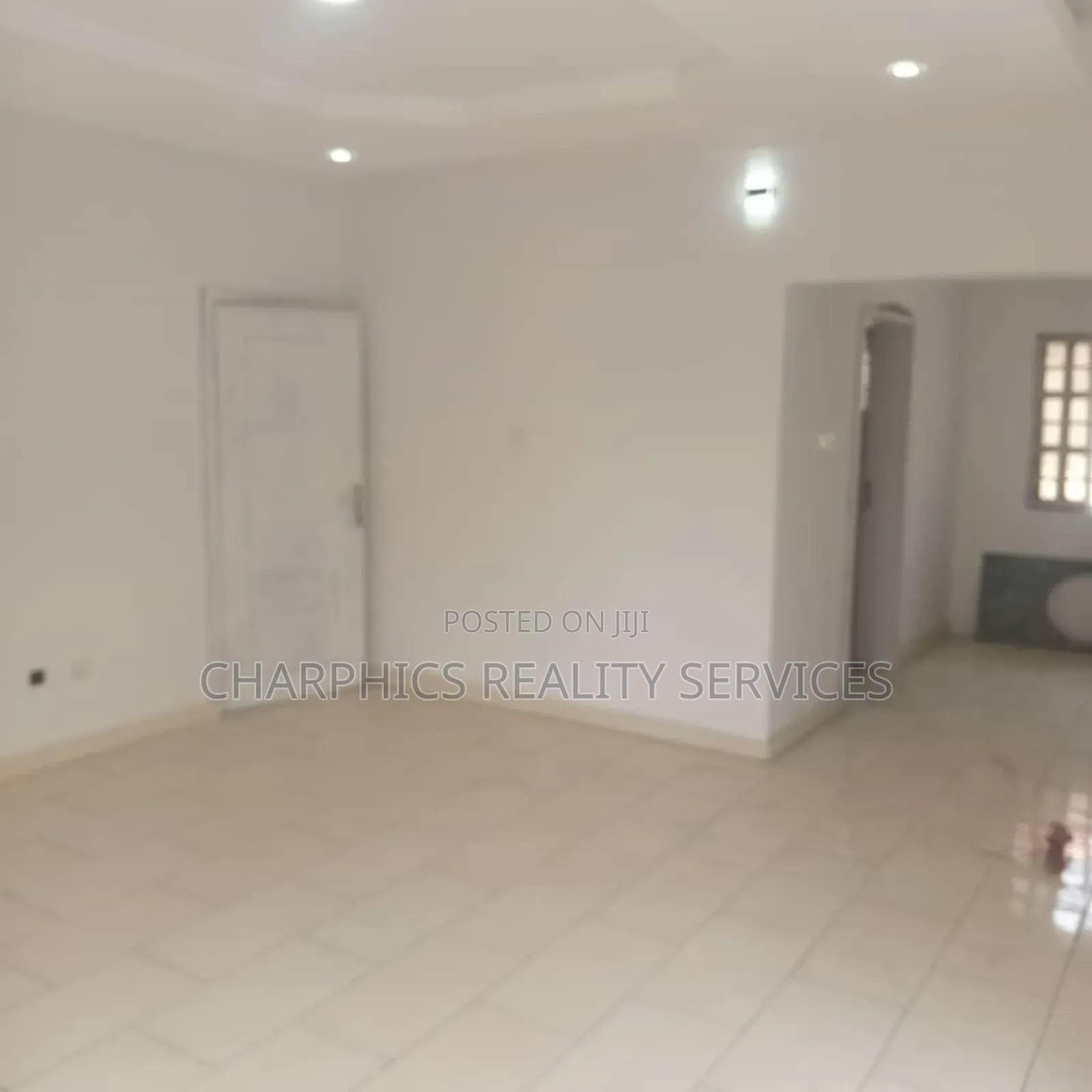 4bdrm Duplex in Mende for sale