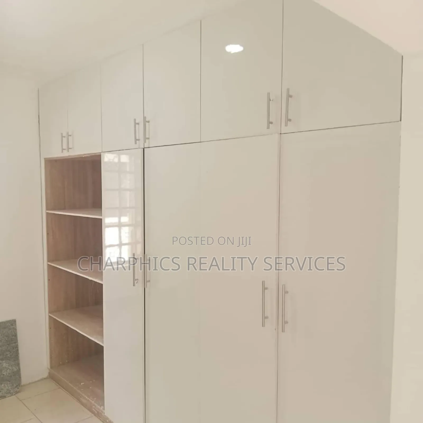 4bdrm Duplex in Mende for sale