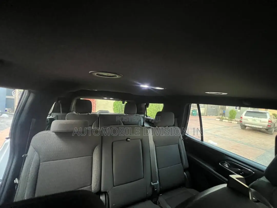 Chevrolet Tahoe High Country 4WD 2024 White