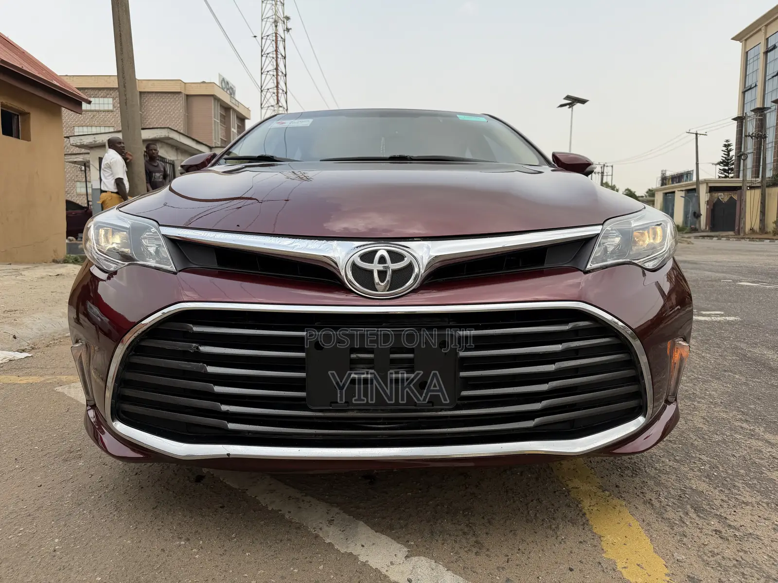 Toyota Avalon XLE Premium FWD Sedan (3.6L 6cyl 6A) 2016 Burgundy