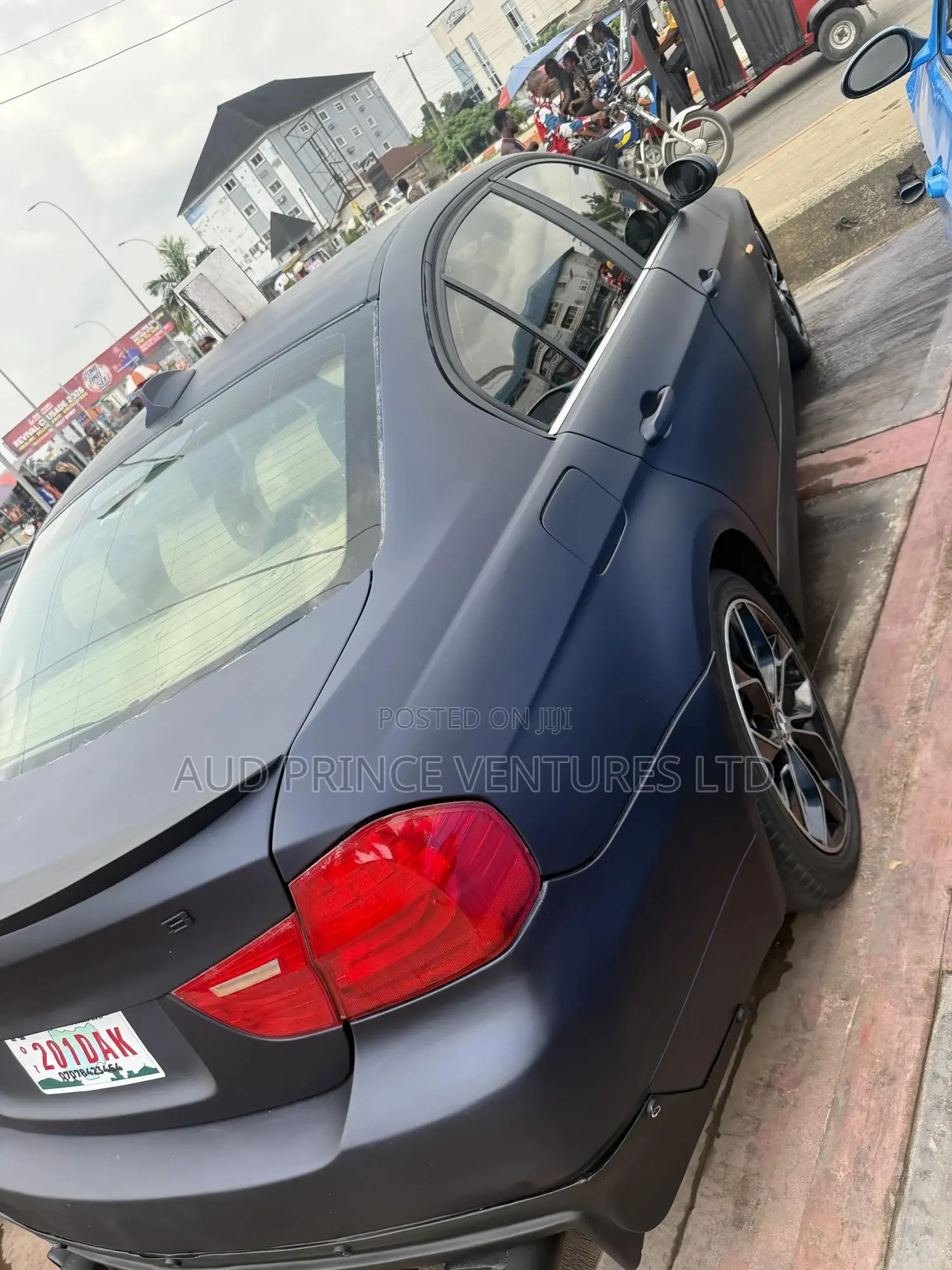 BMW 330i 2010 Blue