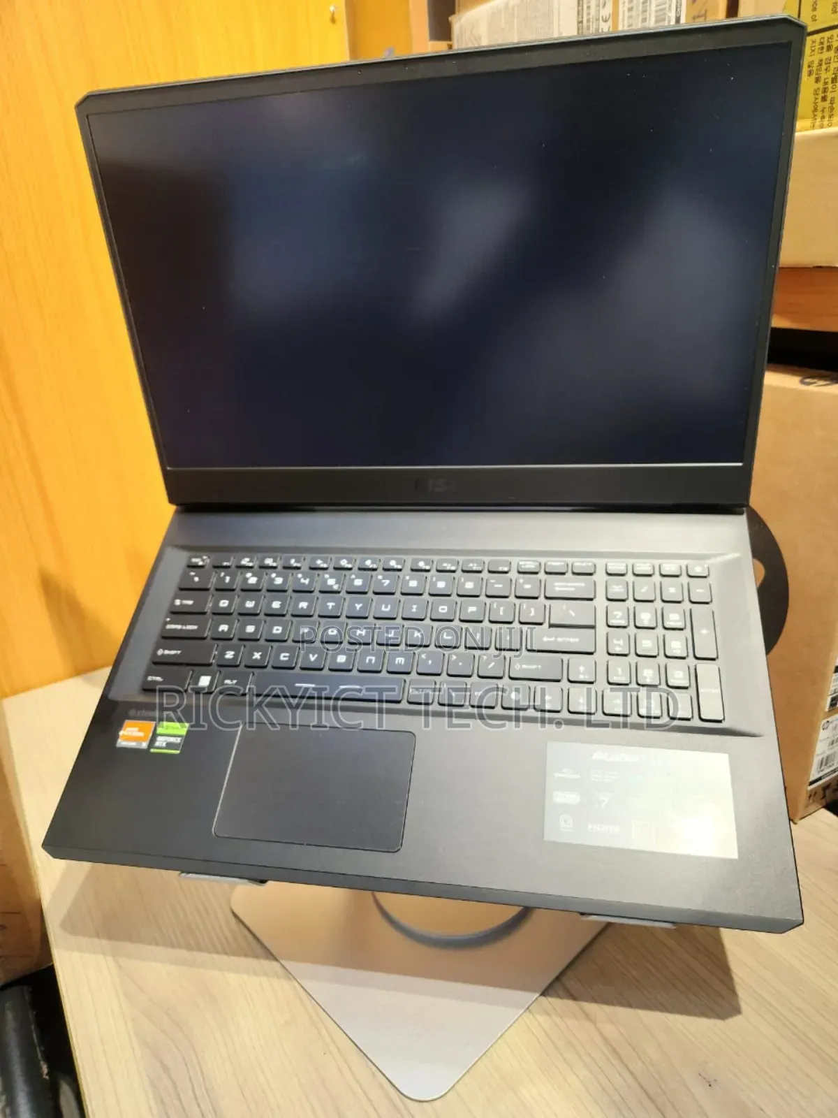 Laptop MSI GV62 7RD 16GB AMD Ryzen 9 SSD 1T