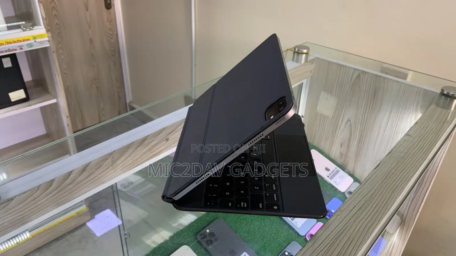 Apple iPad Pro 11 (2022) 128 GB Gray