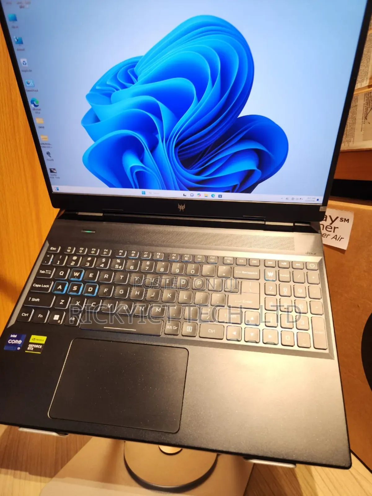 Laptop Acer Predator Helios 18 PH18-71 16GB Intel Core i7 SSD 512GB