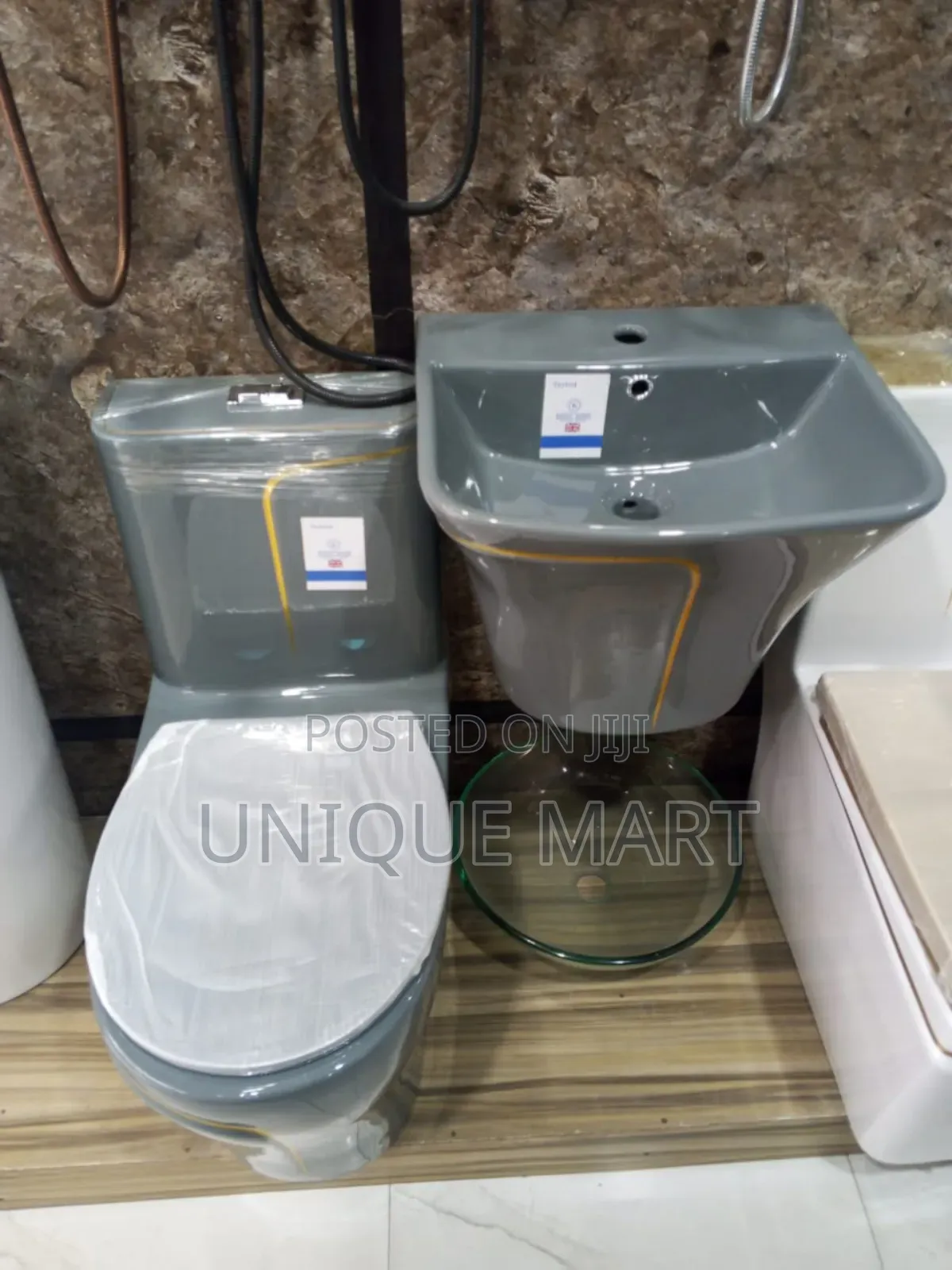 Quality England Standard Wc With Hanging Basin