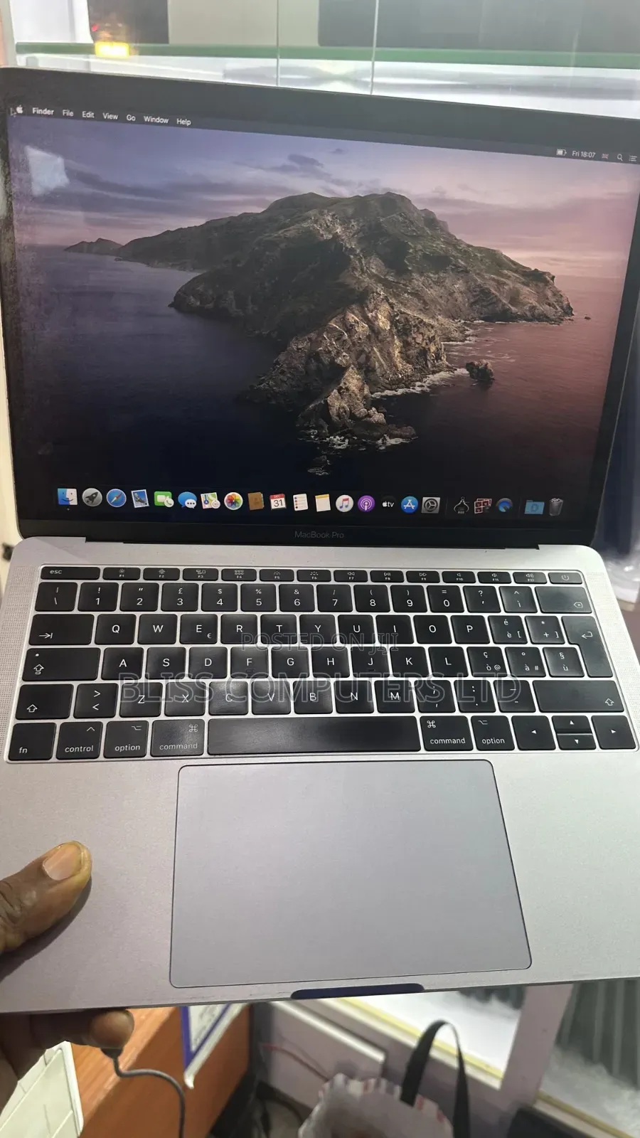 Laptop Apple MacBook Pro 2017 8GB Intel Core i5 SSD 256GB