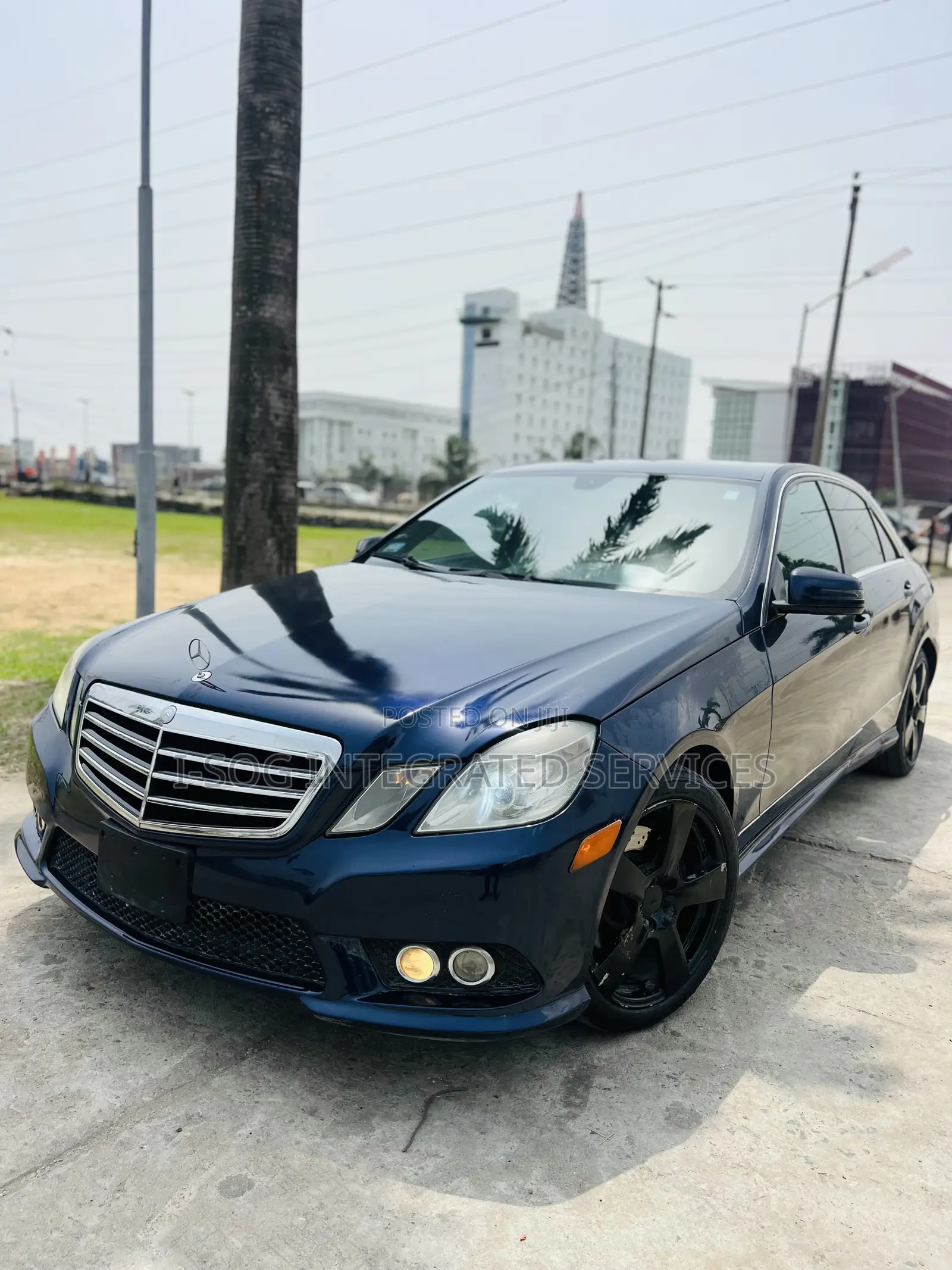 Mercedes-Benz E350 Base 4dr Sedan RWD (3.5L 6cyl 7A) 2010 Blue