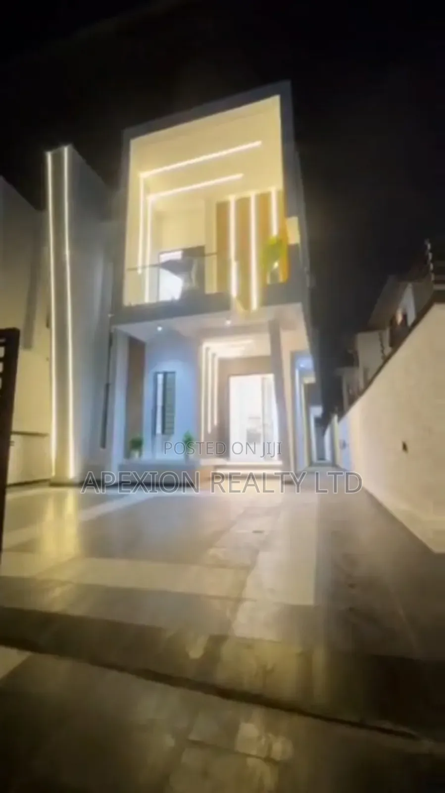 5bdrm Duplex in Thomasville Estate, Ajah for sale