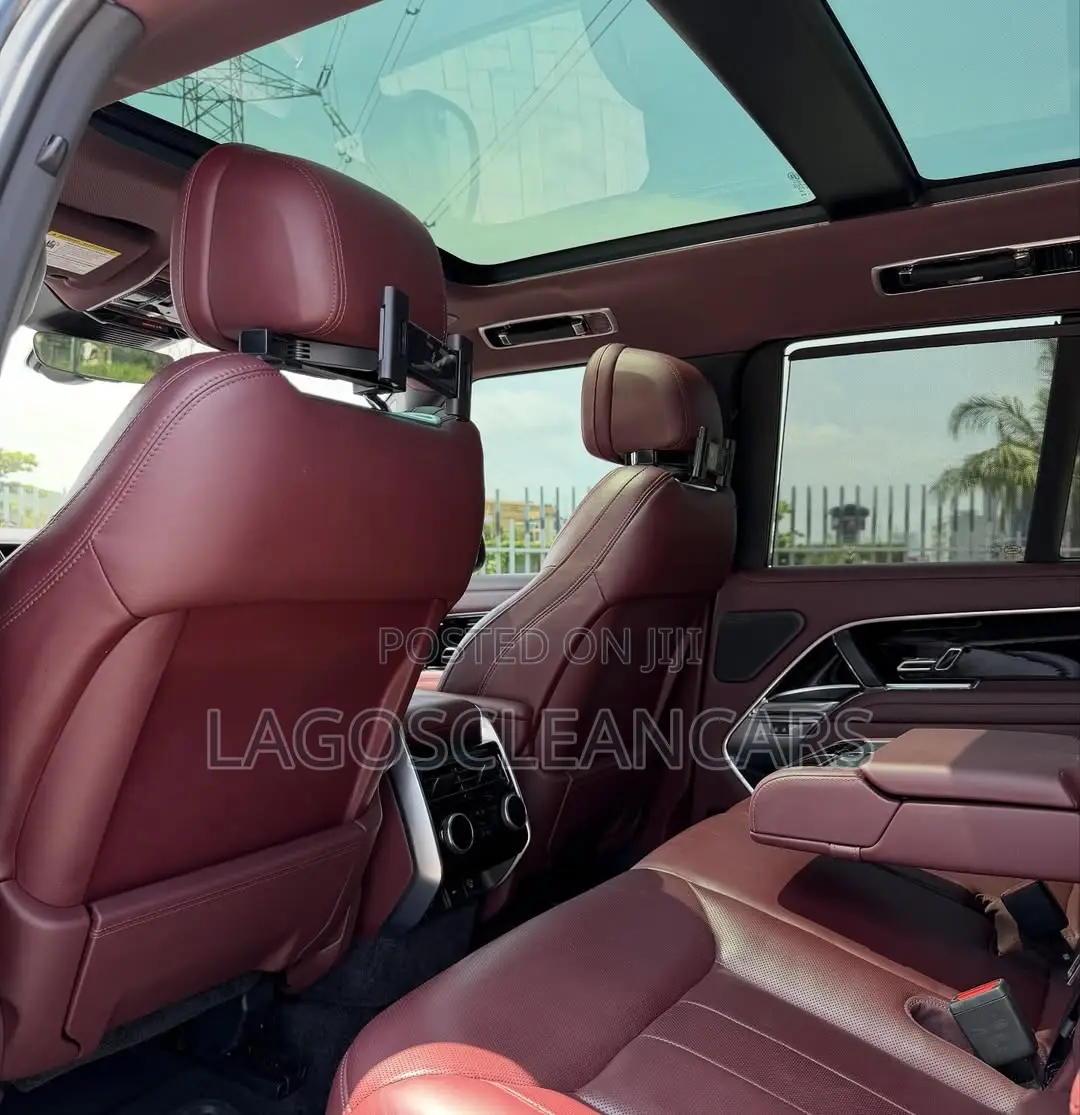Land Rover Range Rover Vogue 2023 Black