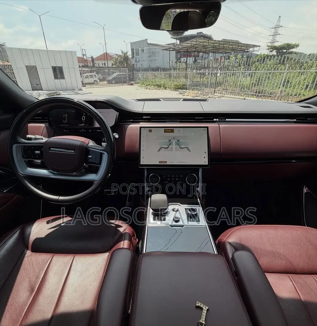 Land Rover Range Rover Vogue 2023 Black