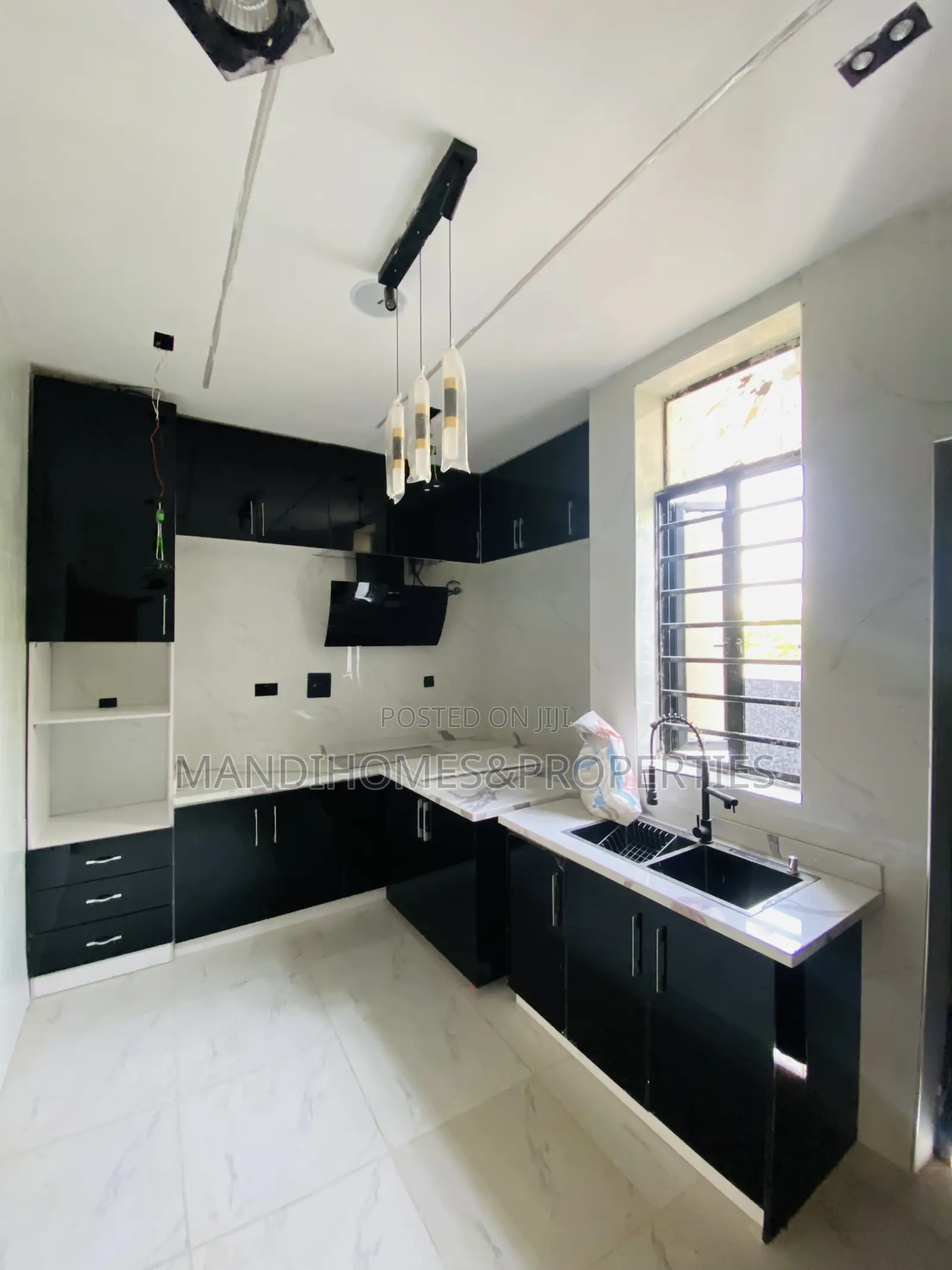 5bdrm Duplex in Ajah for sale