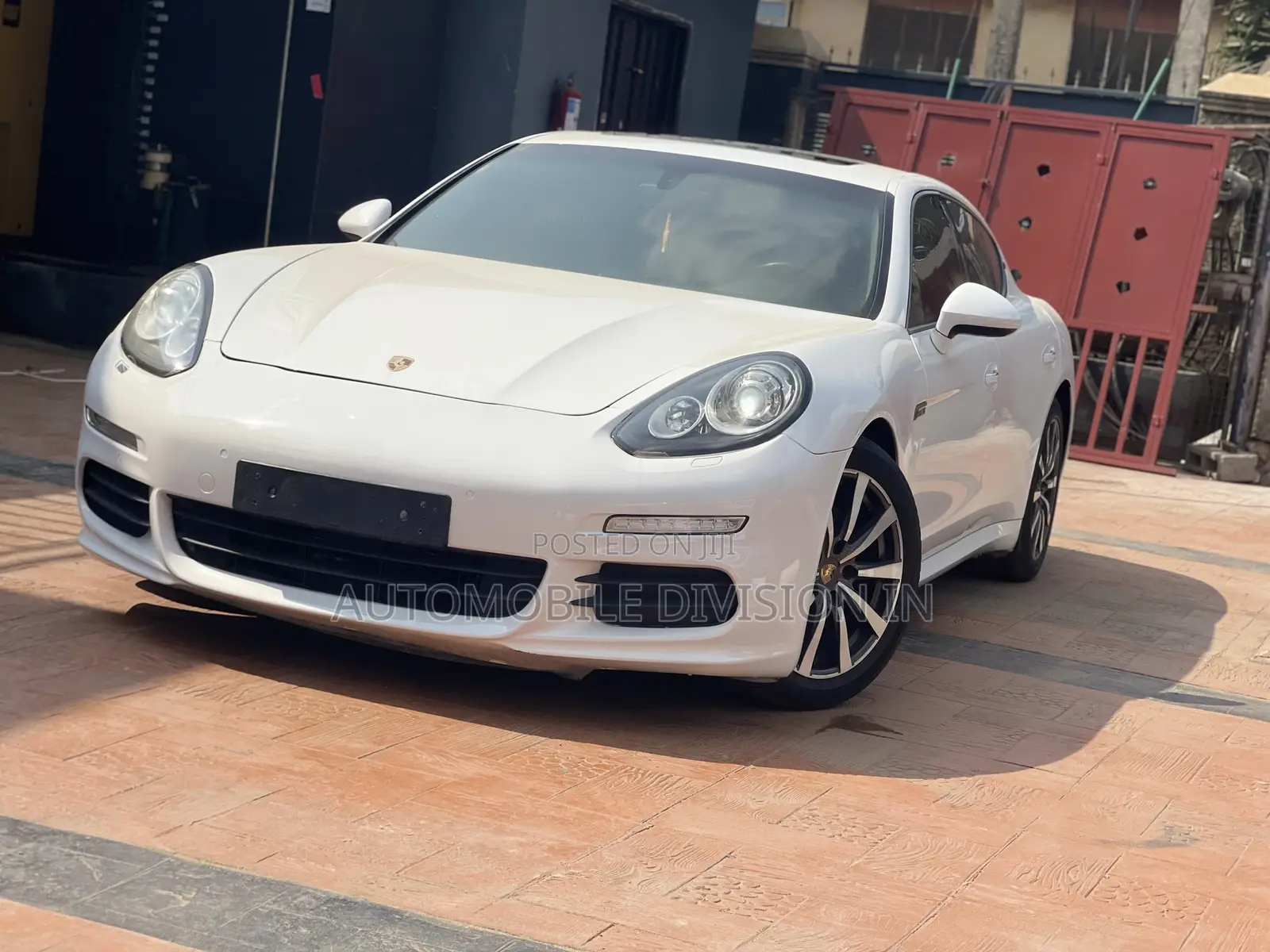 Porsche Panamera Turbo S Executive AWD 2016 White
