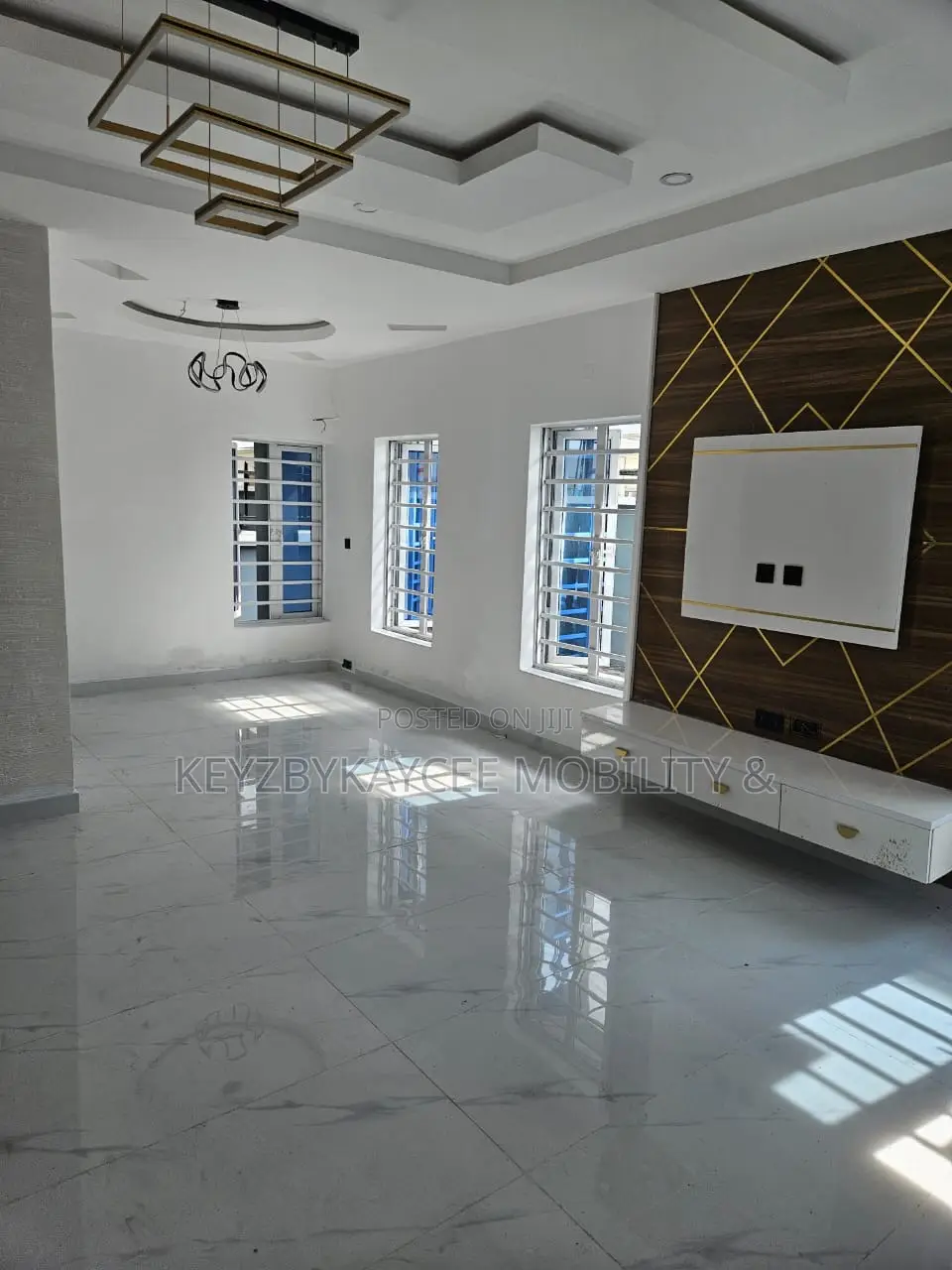 5bdrm Duplex in Ilasan, Lekki for sale