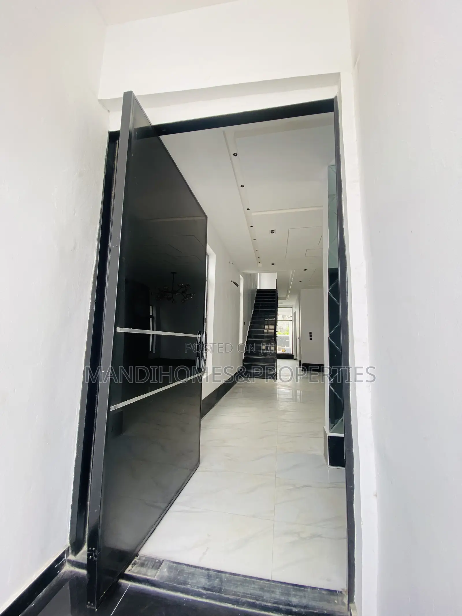 5bdrm Duplex in Ajah for sale