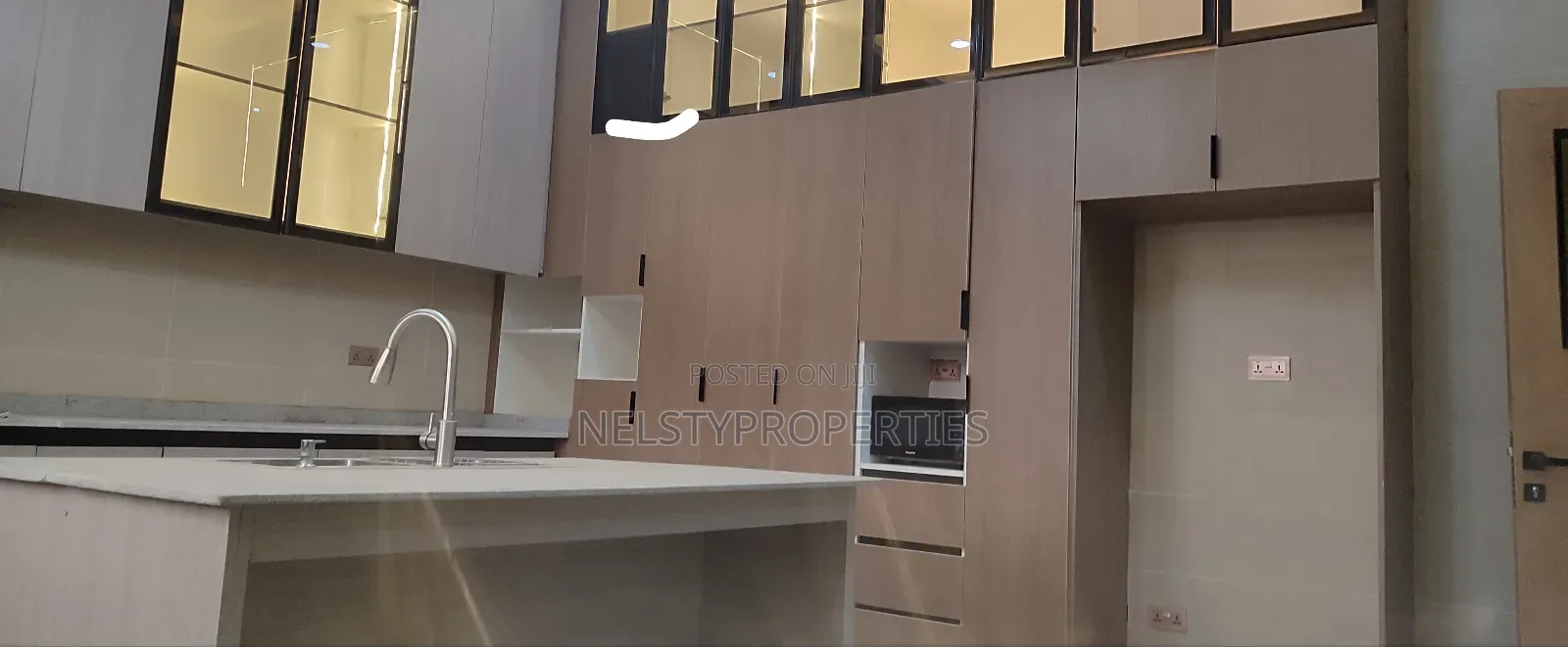 7bdrm Mansion in Efab Metropolis, Gwarinpa for sale