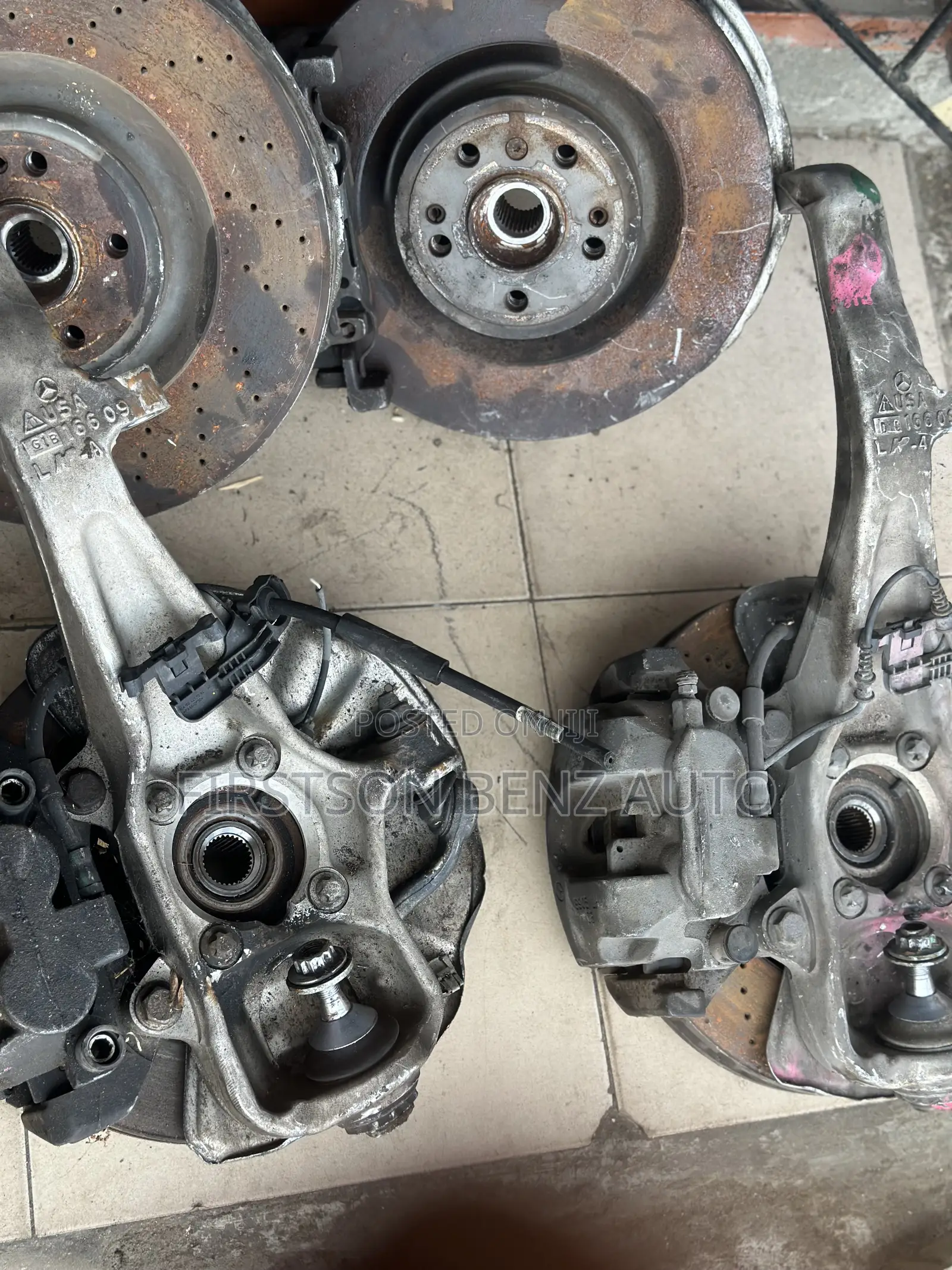 Mercedes Benz Gle63, Ml350 and Gl550 Complete Front Hub
