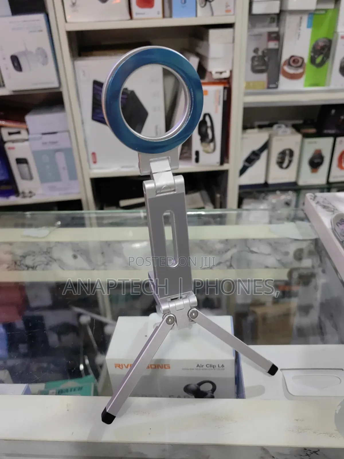 Cell Phone Stand Magnetic Aluminum Alloy The Angle Is Flexible