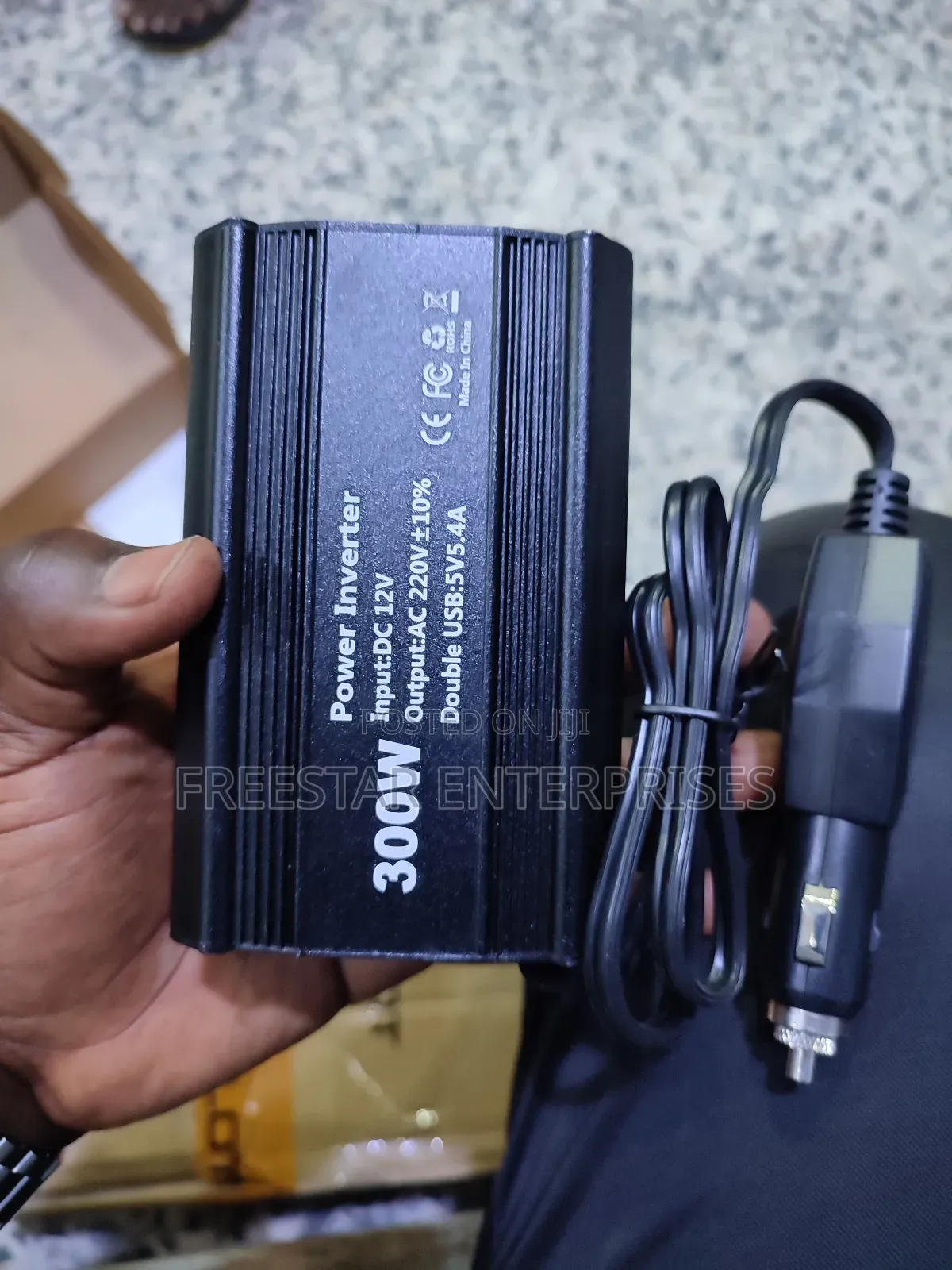 Car Power Inverter 300watts. 300w Car Inverter.