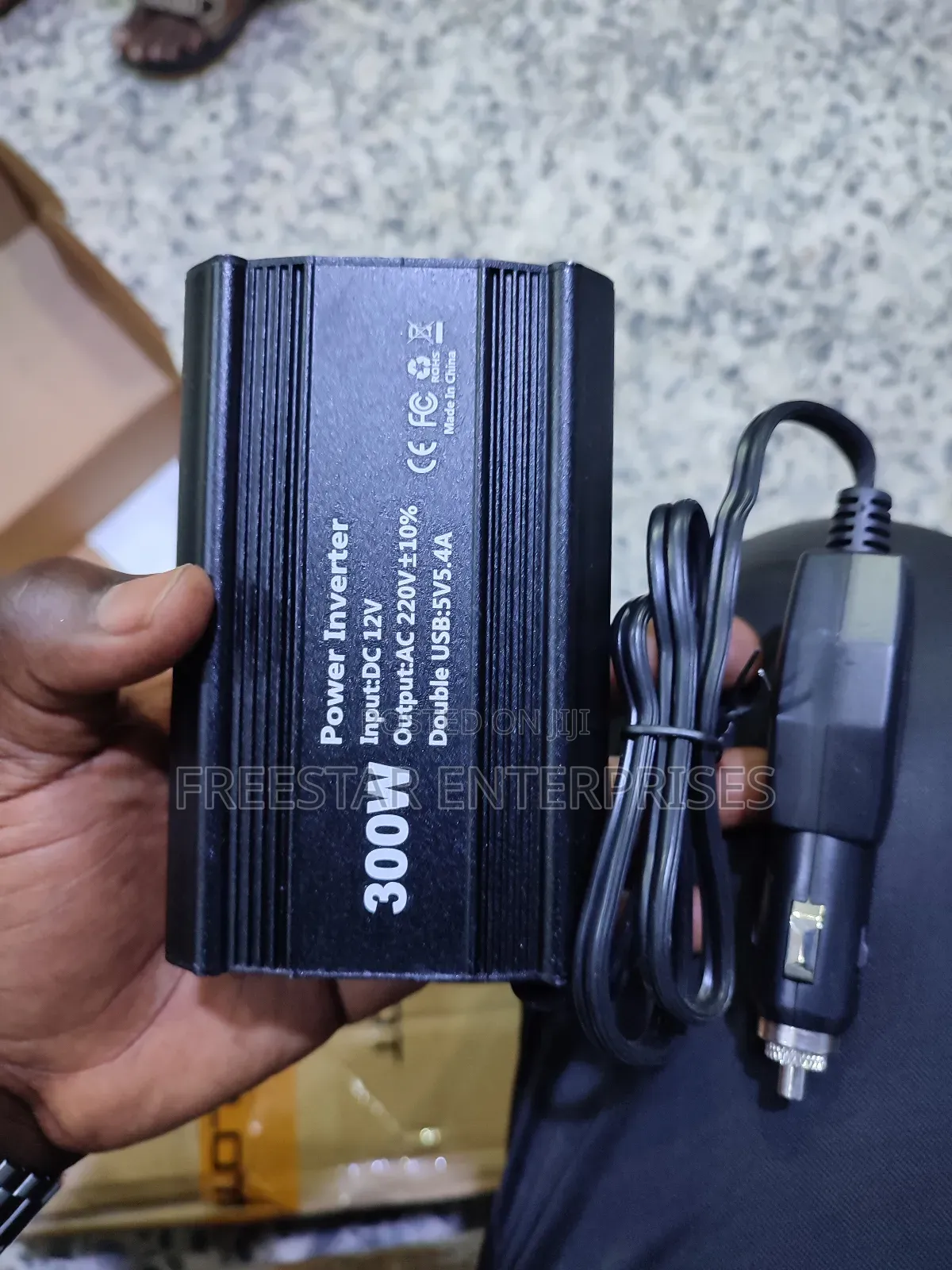 Car Power Inverter 300watts. 300w Car Inverter.
