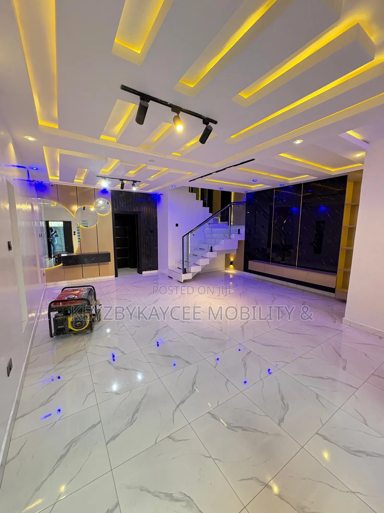 5bdrm Duplex in Agege for sale