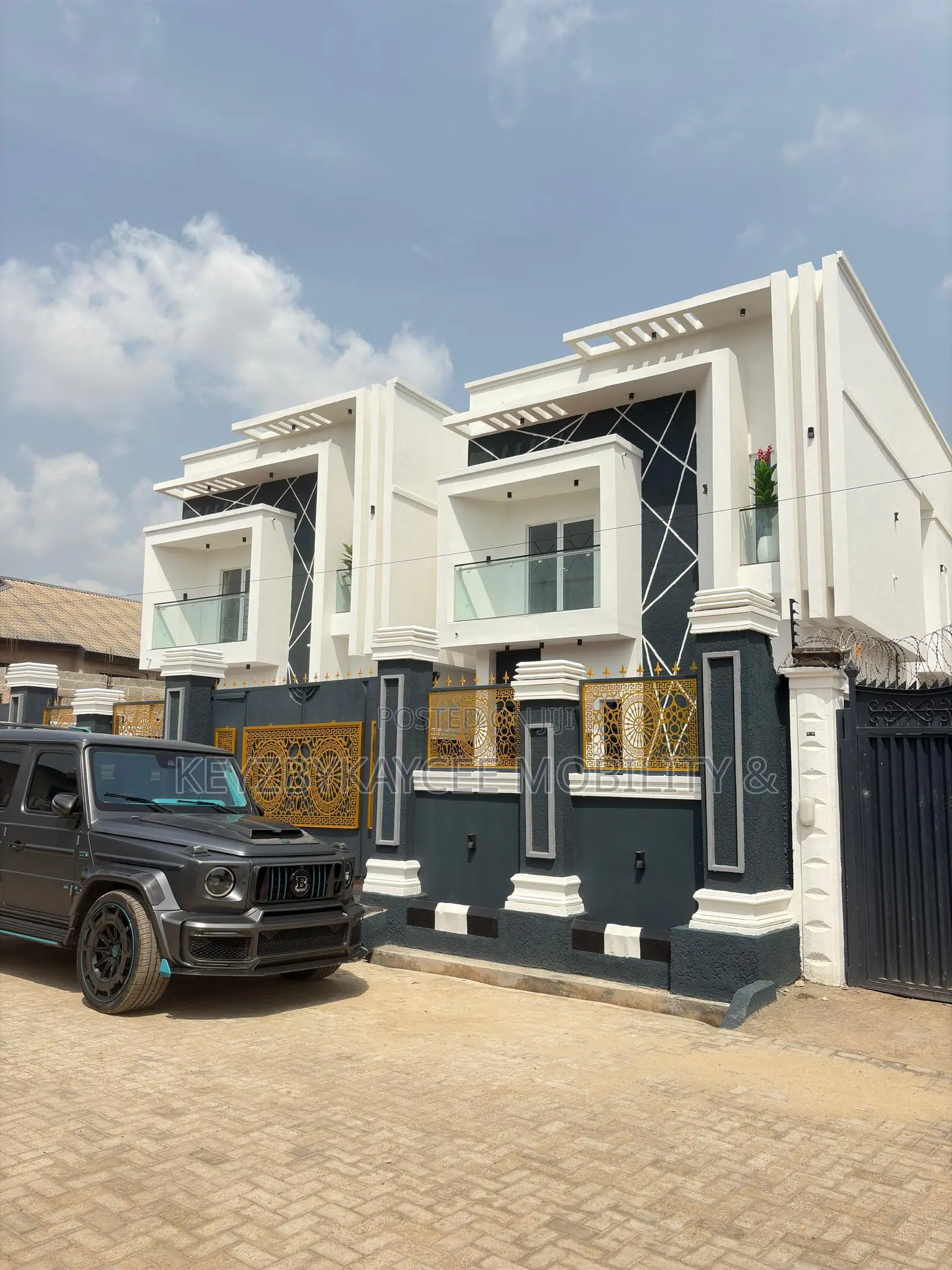 5bdrm Duplex in Agege for sale