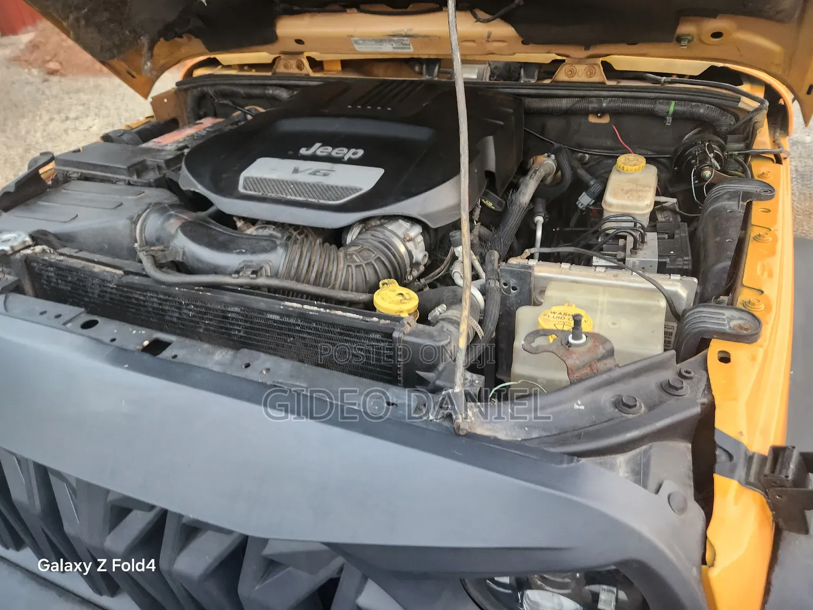 Jeep Wrangler Sahara 2dr SUV 4WD (3.6L 6cyl 6M) 2015 Yellow