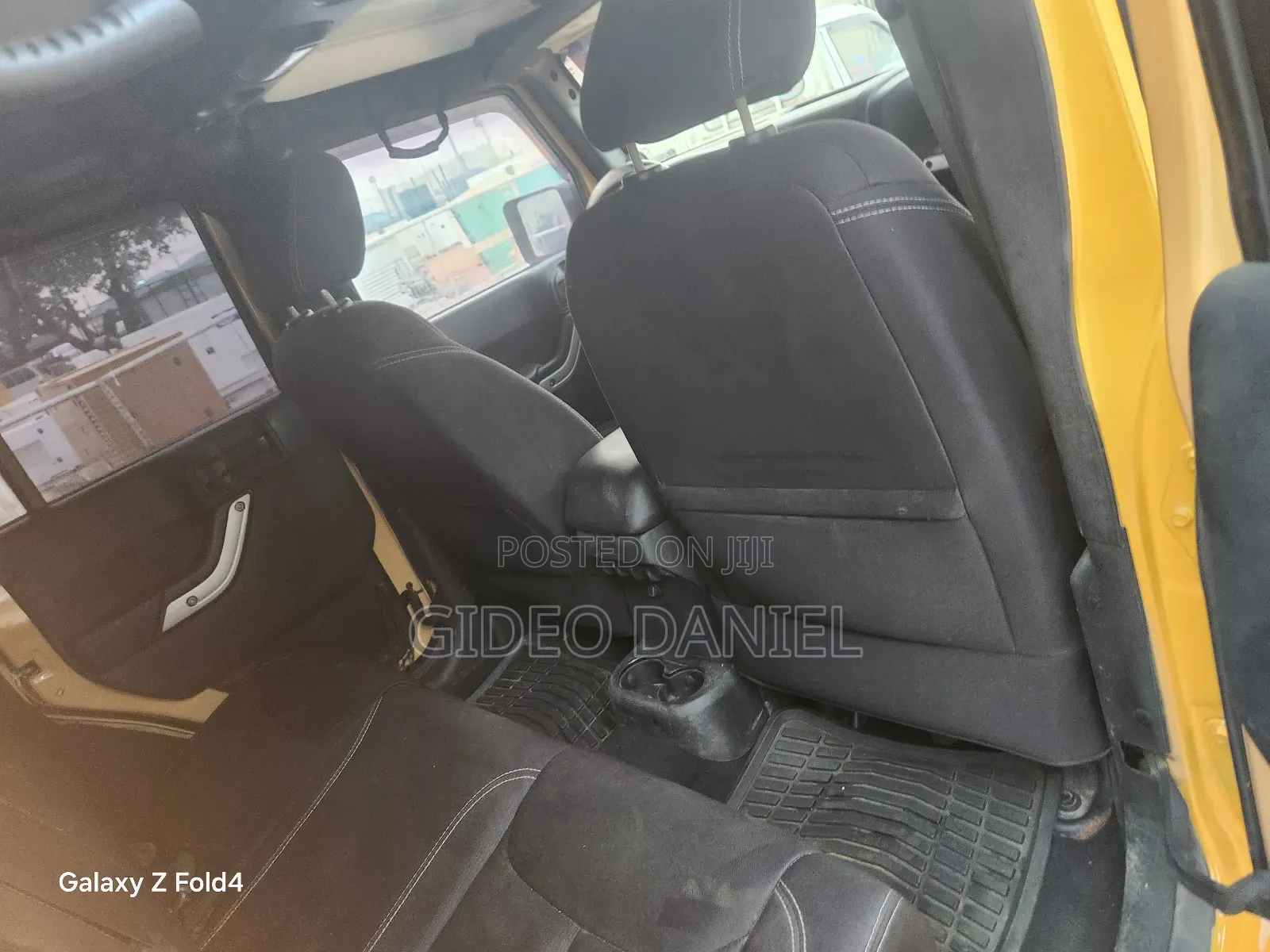 Jeep Wrangler Sahara 2dr SUV 4WD (3.6L 6cyl 6M) 2015 Yellow