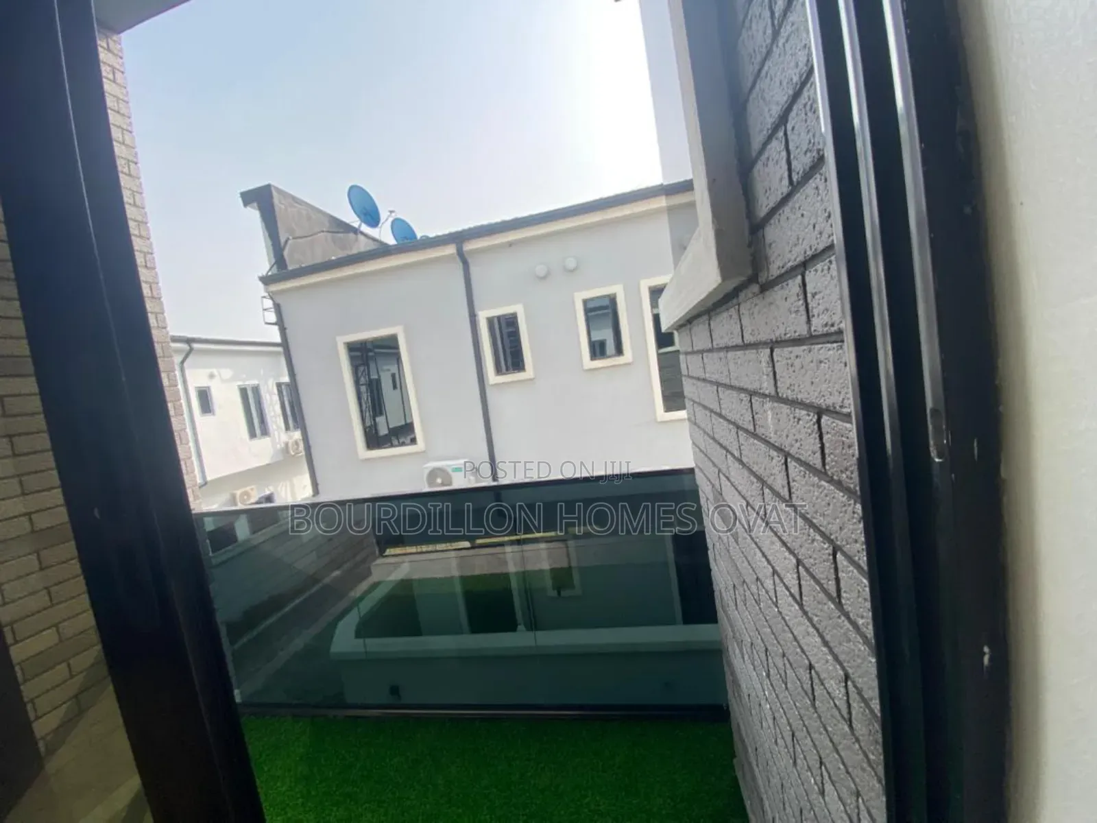 4bdrm Duplex in Harris Drive By Vgc for rent