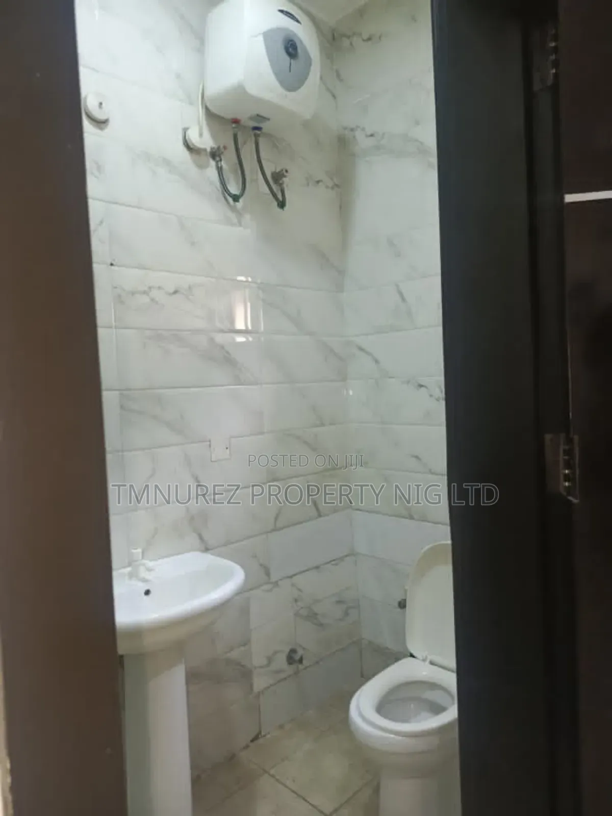 Studio Apartment in Chevy Vview, Chevron for rent