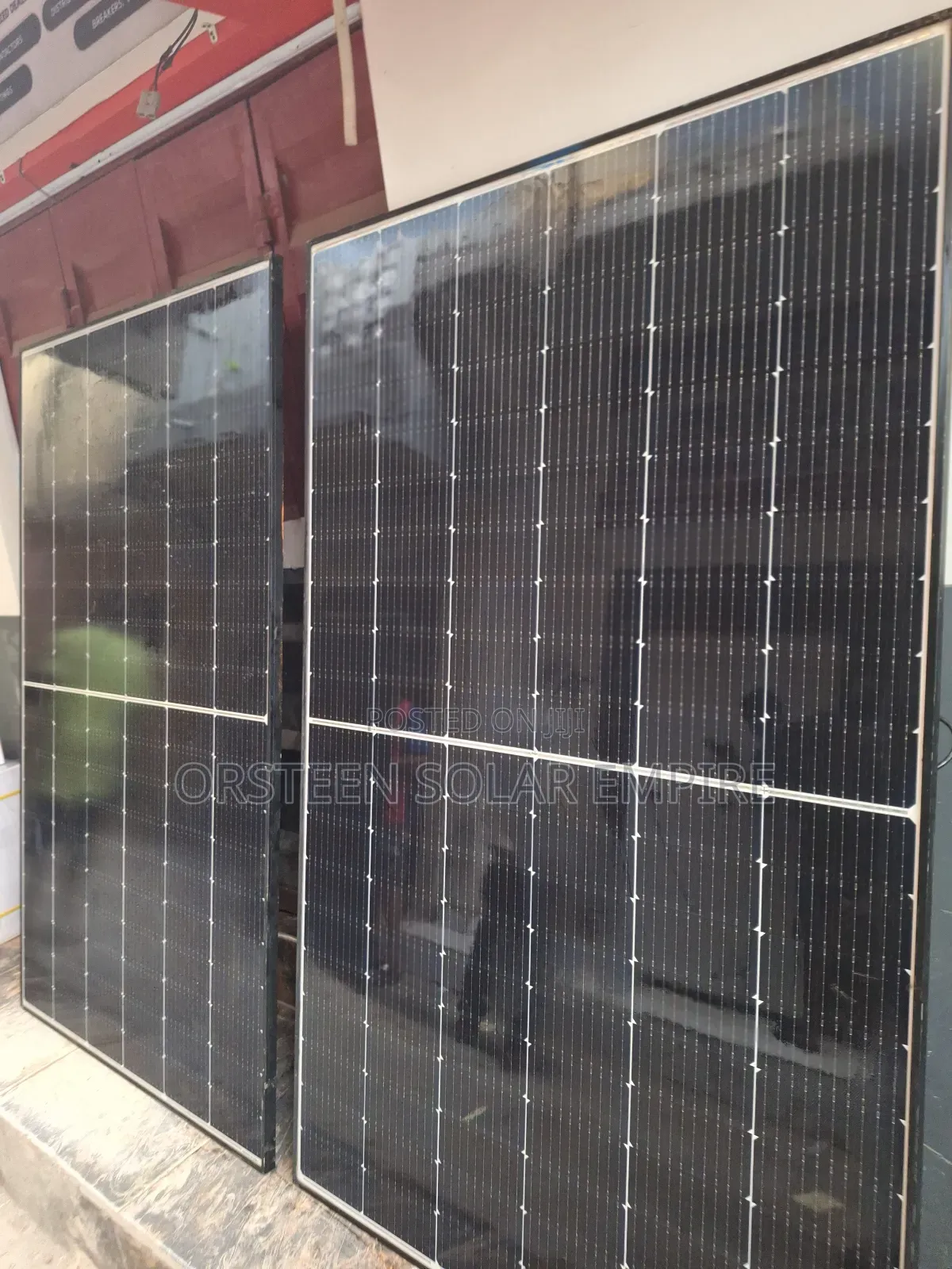 Jinko 450w-144 Solar Panels