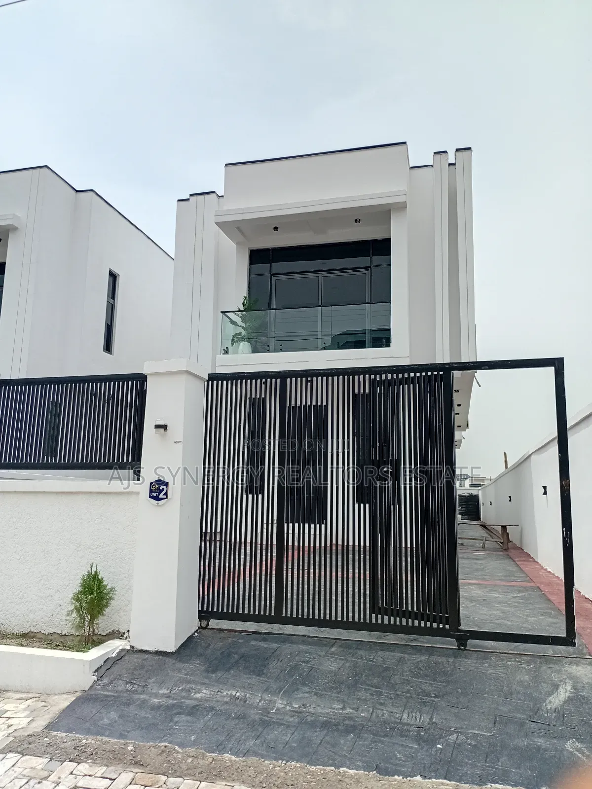 5bdrm Duplex in VGC / Ajah for sale