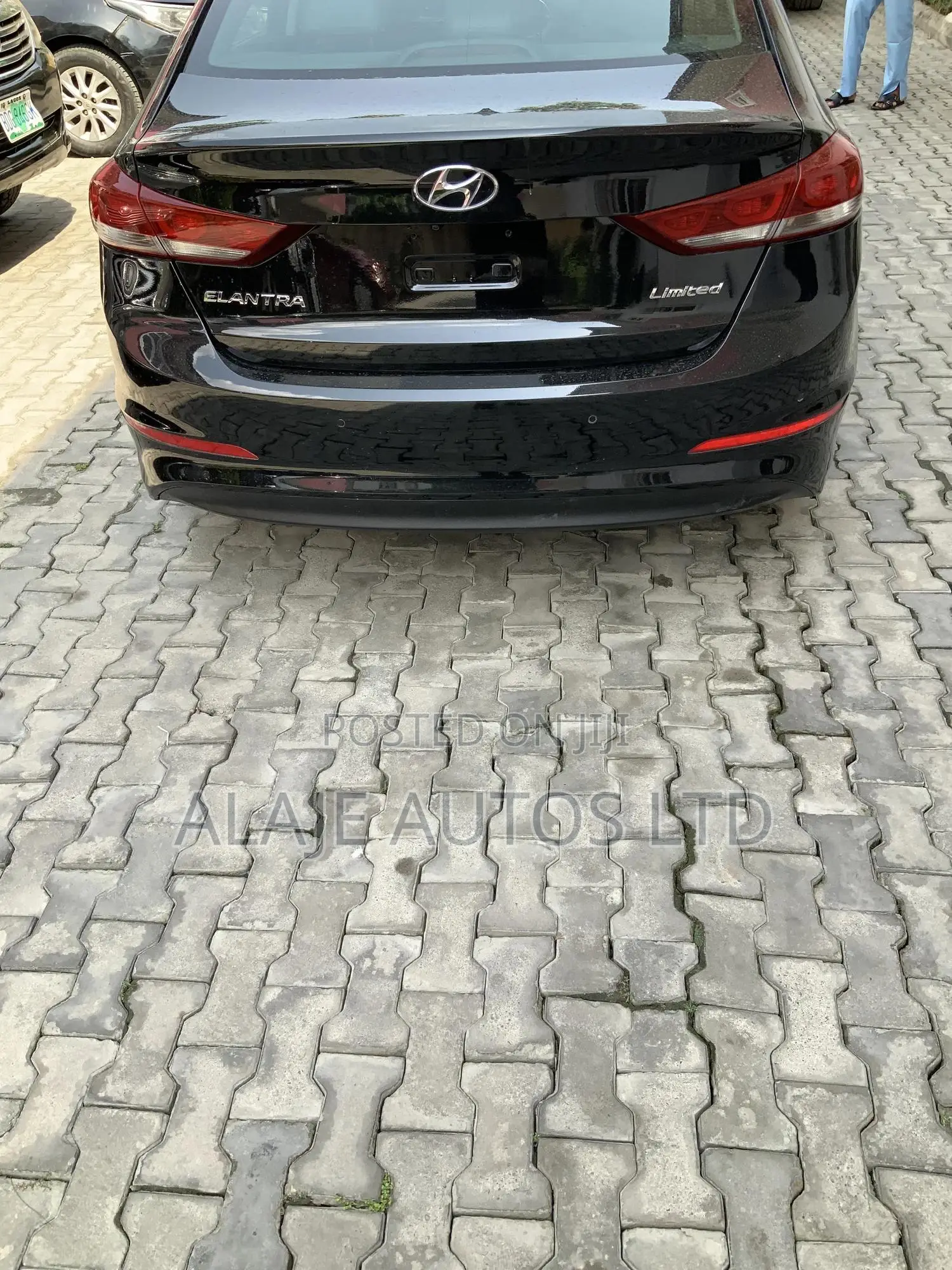 Hyundai Elantra 2017 Black
